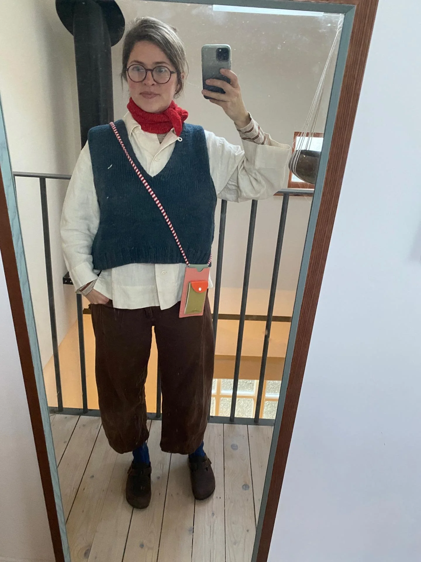 Love a bitta Betwixtmas 🕯️🫖🎄✨🧶🧣