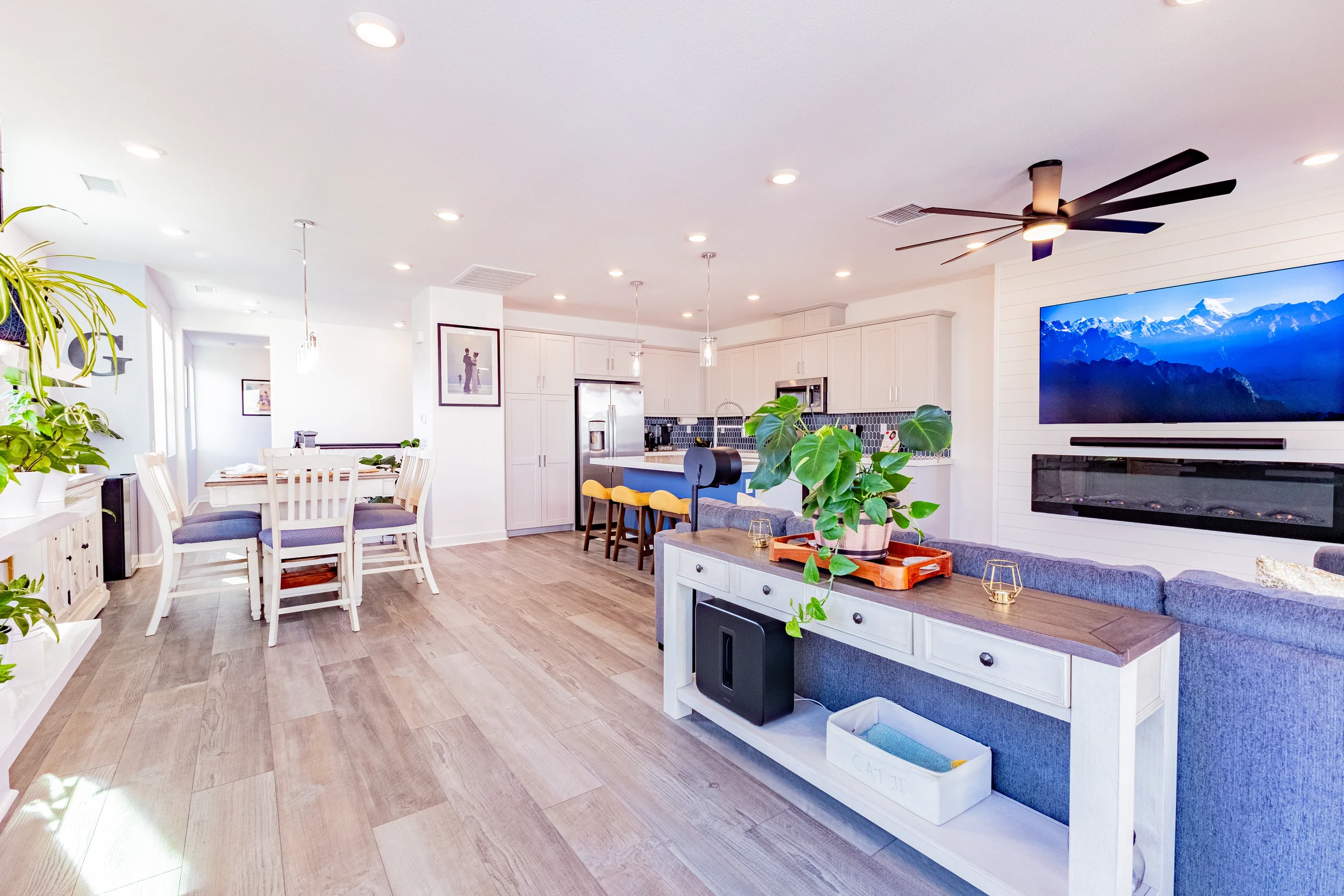 Interior living room photography by San Diego real estate media company Sandpiper Property Media