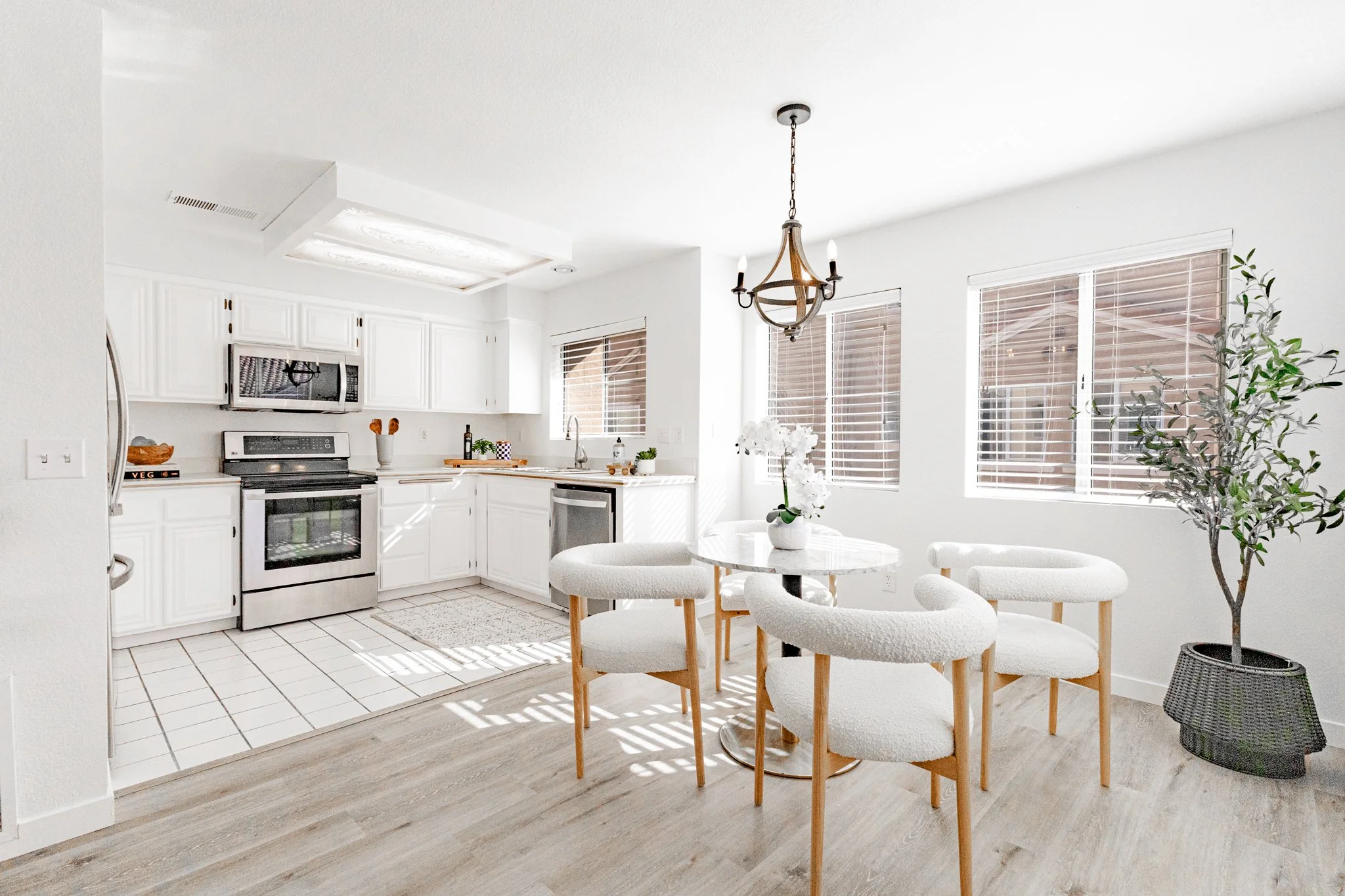 Diningroom2.jpg