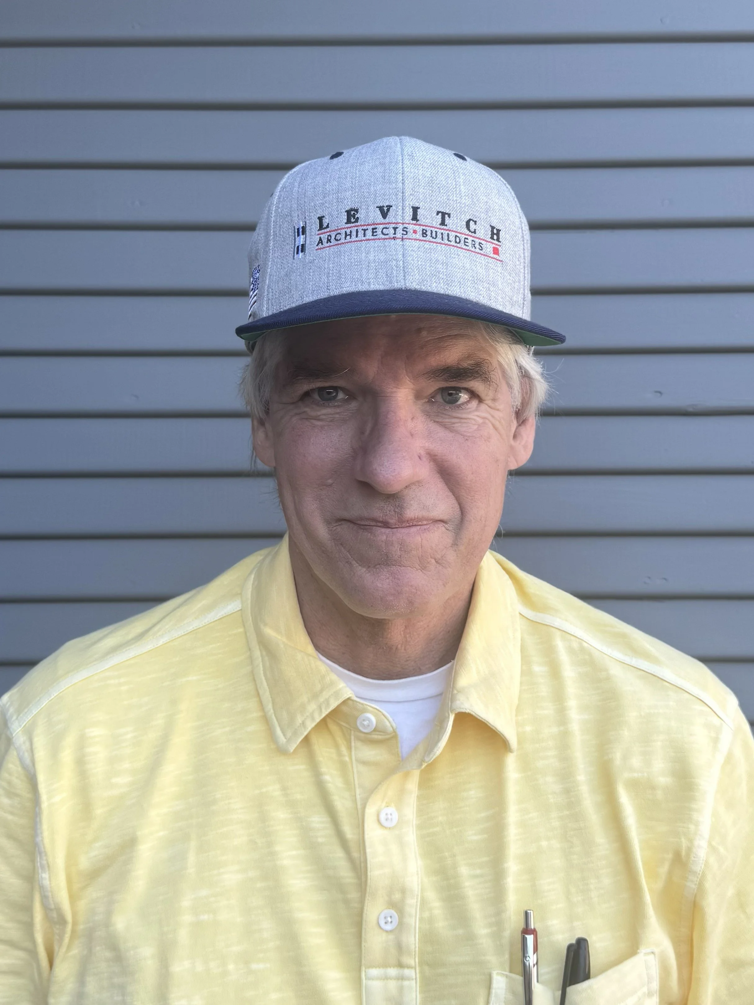 Headshot - Steve
