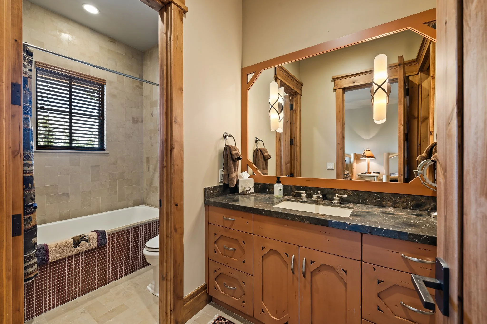 42. 27-web-or-mls-_M3A0648.jpg