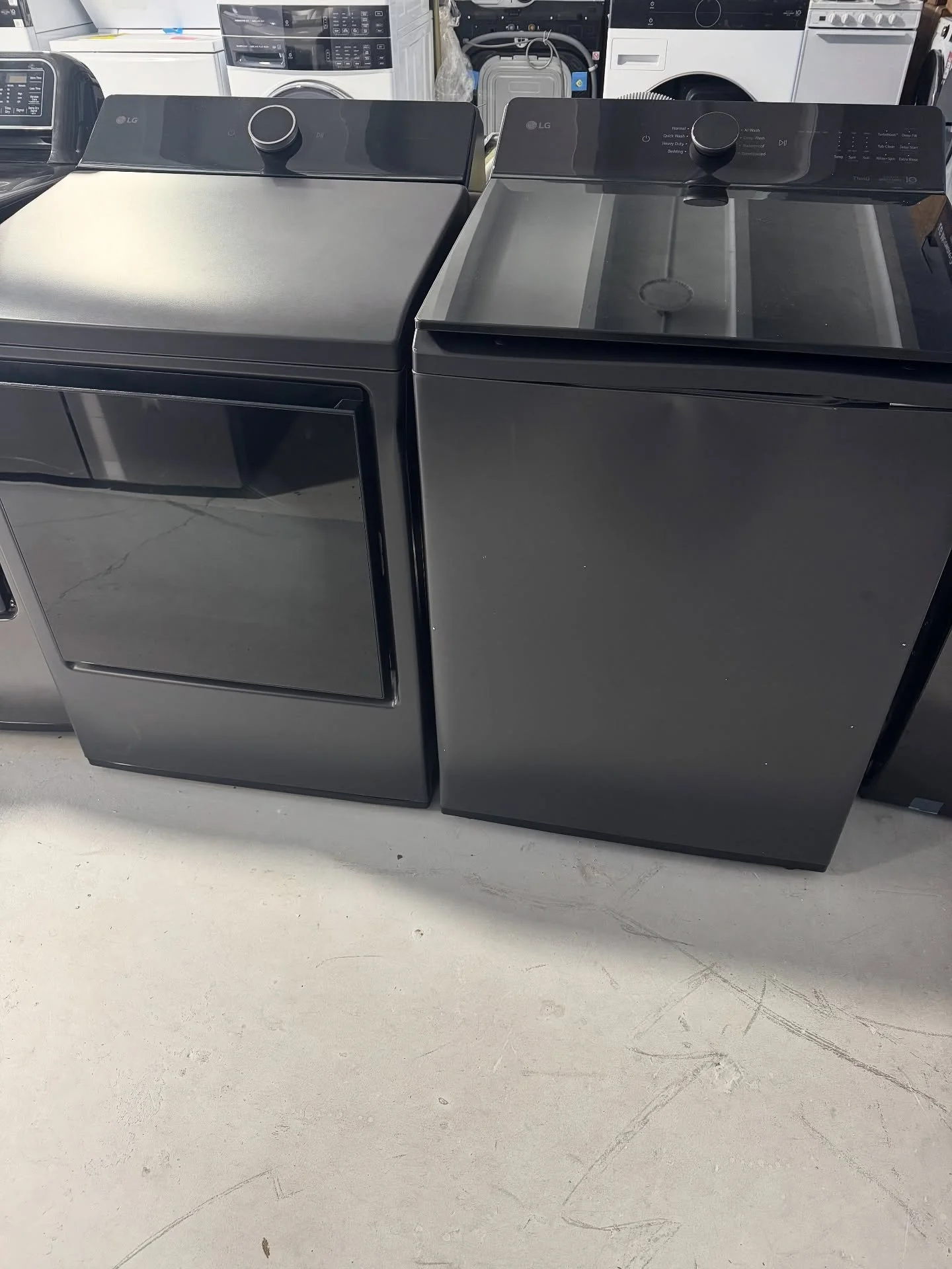 🌟Huge Savings on Scratch and Dent Appliances🌟
A wide variety of washer & dryer sets  to choose from by all of your favorite brands! Come by and check out the savings!! 💵
✅ Up to 60% off retail price!
 🔧 1-Year Warranty Included
🚚 Deliver