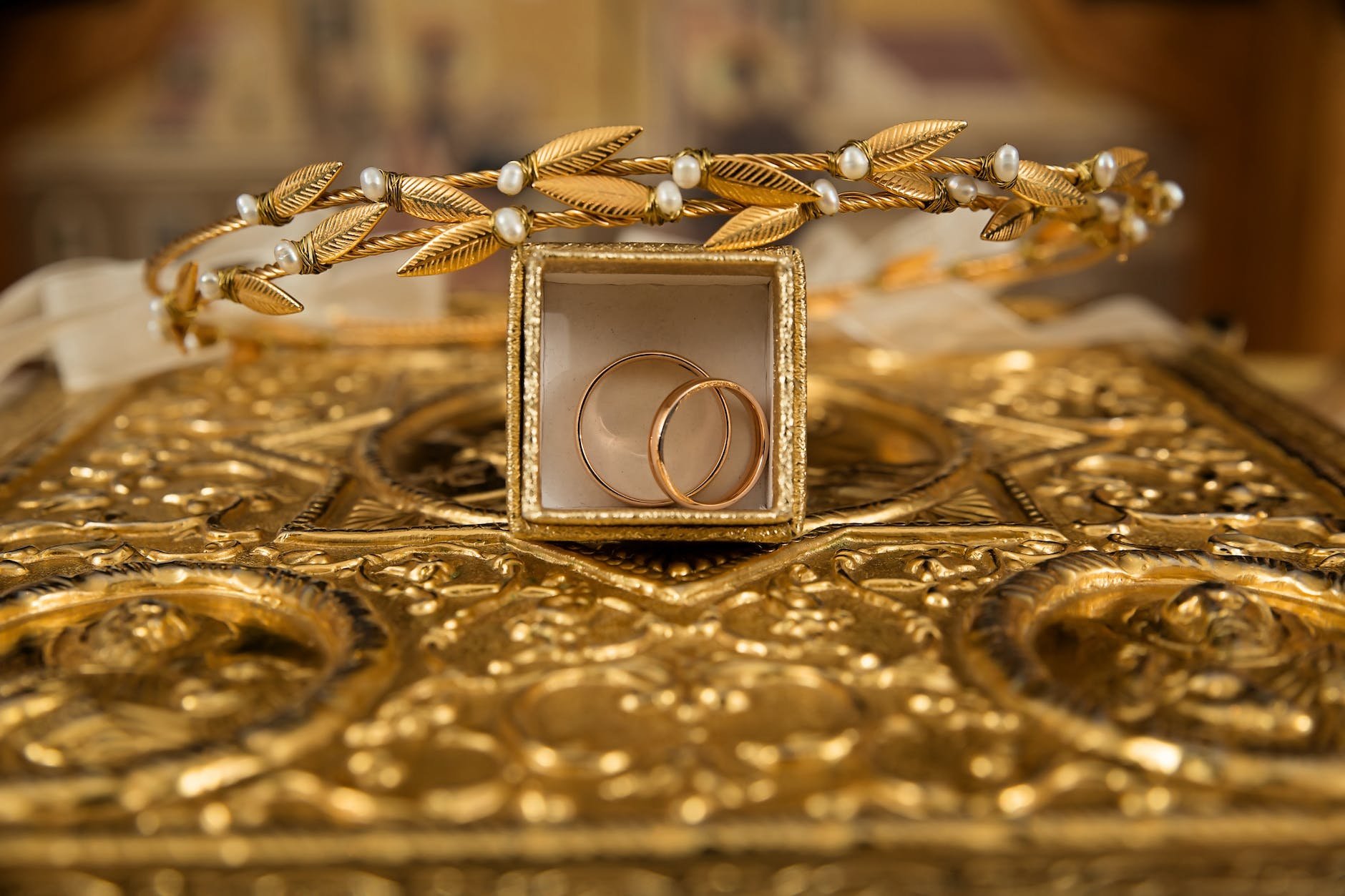 Identifying Gold Jewelry - I Found the Jewelry Box, Help!
