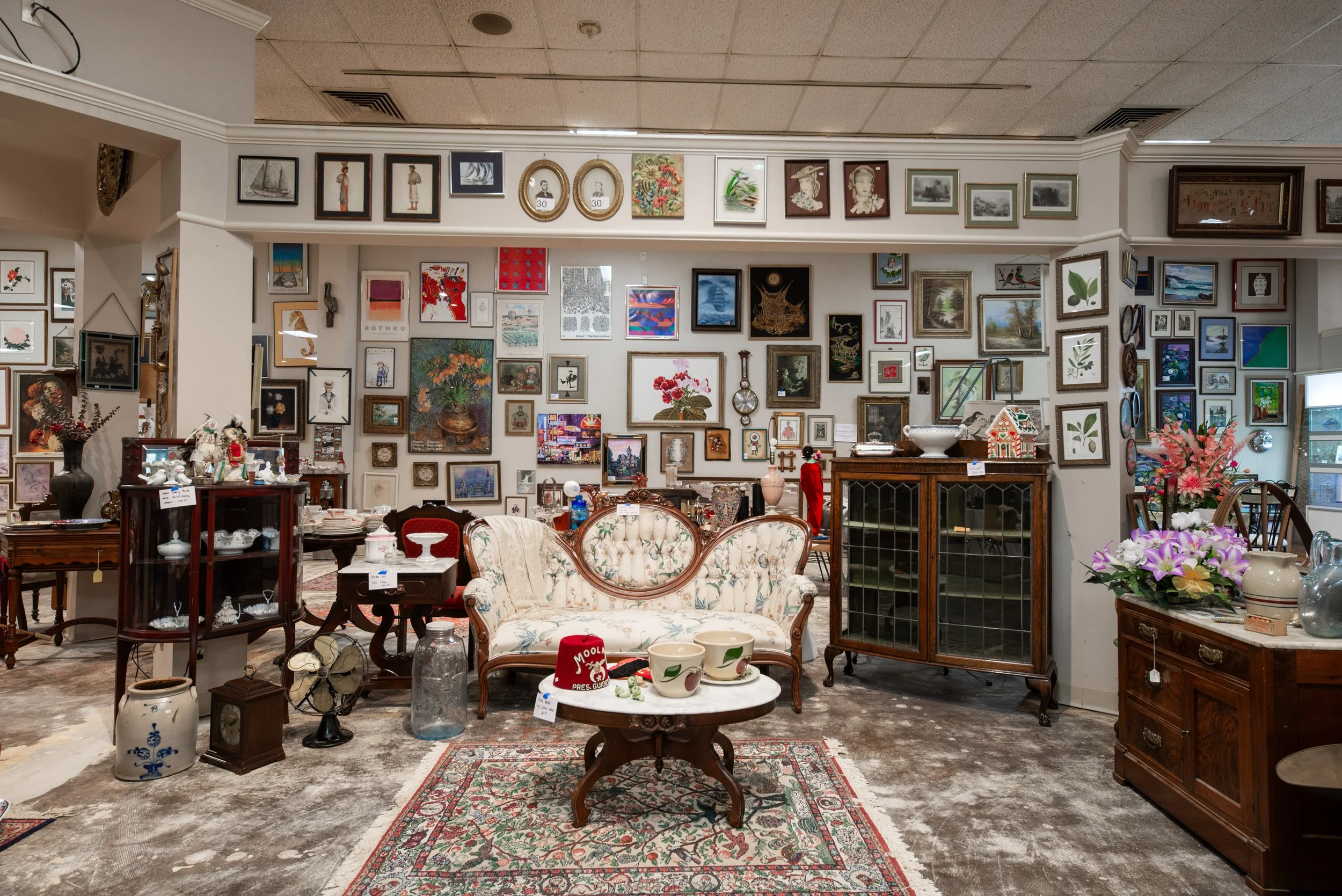 St. Louis Estate Buyers: A Modern Antique Store