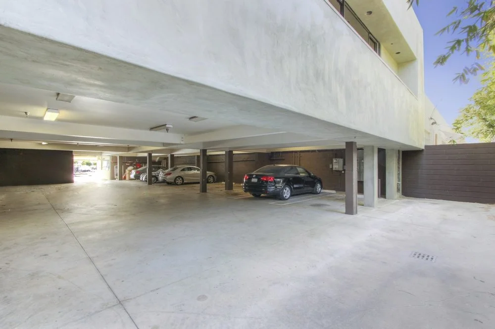 Parking.jpg
