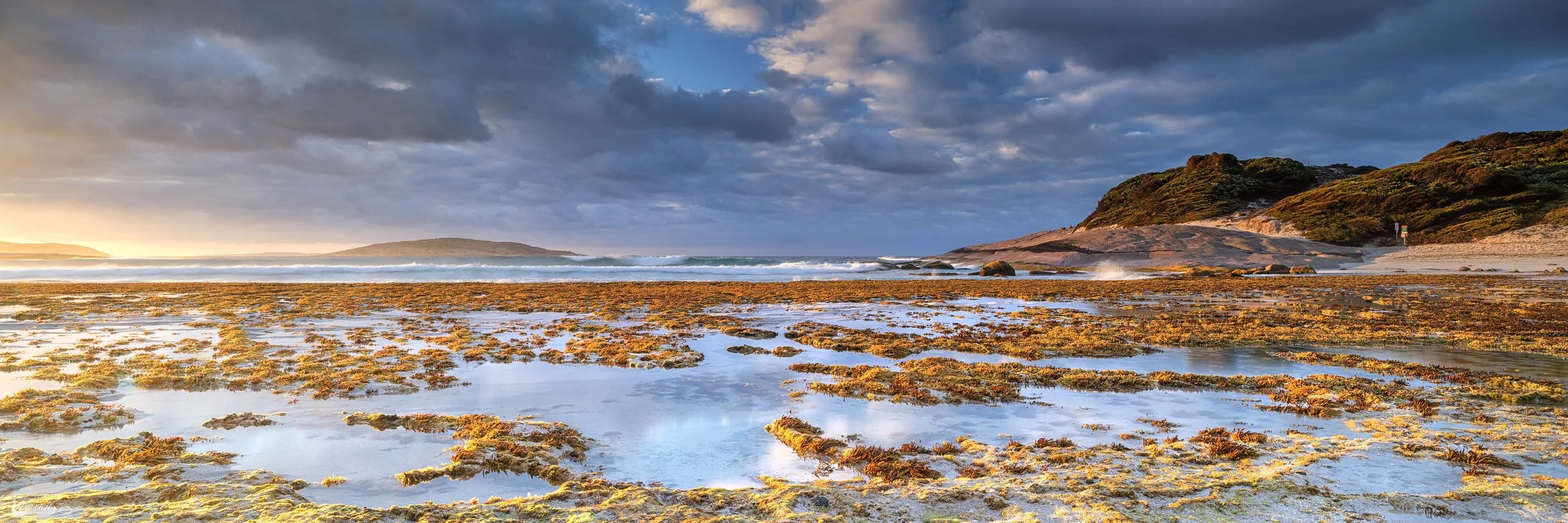 Such calm and beautiful light this morning at Salmon Beach, Esperance. (SB08)