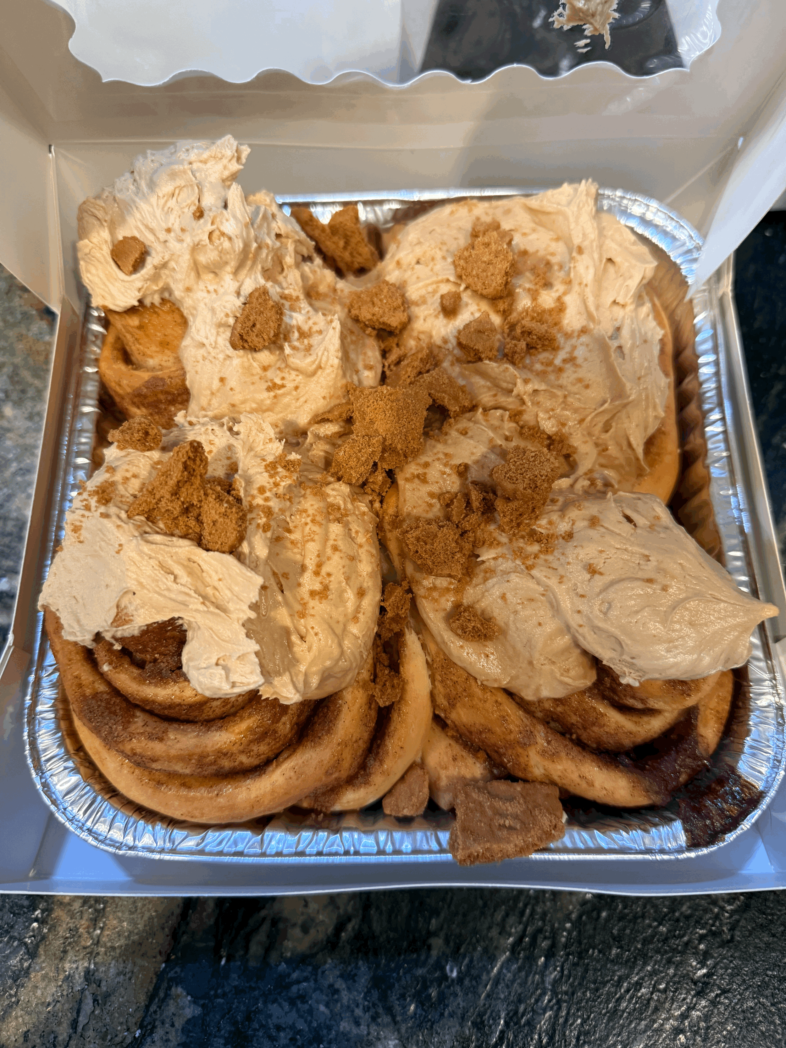 Whirlwood Swirls $12
Soft, golden, and swirled with buttery cinnamon sugar, our cinnamon rolls are a true labor of love. Each roll is hand-rolled, baked until perfectly fluffy, and generously topped with smooth vanilla buttercream or cookie