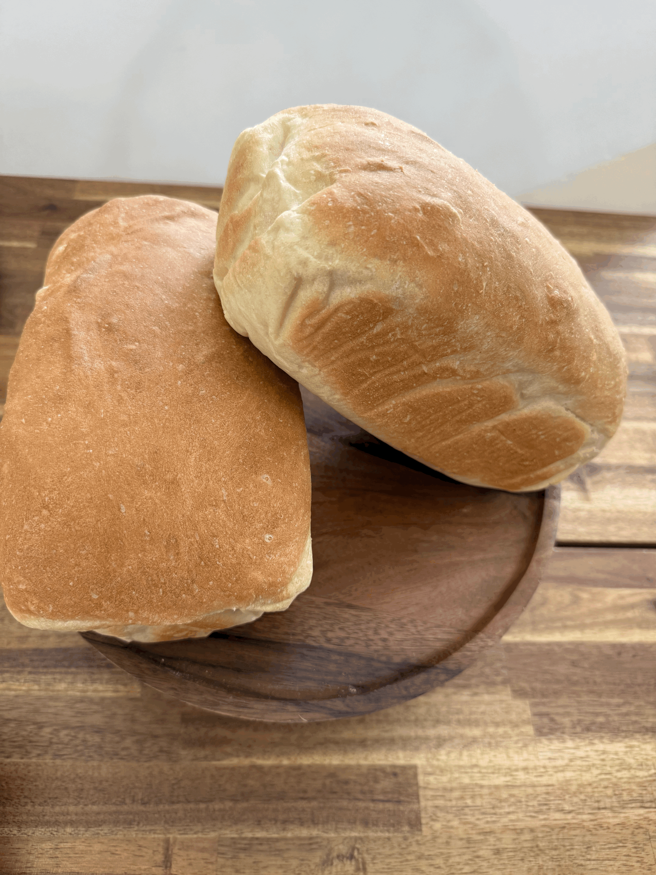 Wagon Wheel Loaf $7
This is the everyday loaf you’ll keep coming back to. Soft with a tender crumb, our sandwich bread is perfect for school lunches, toast, or piling high with your favorite fixings. It slices like a dream, stays fresh, an