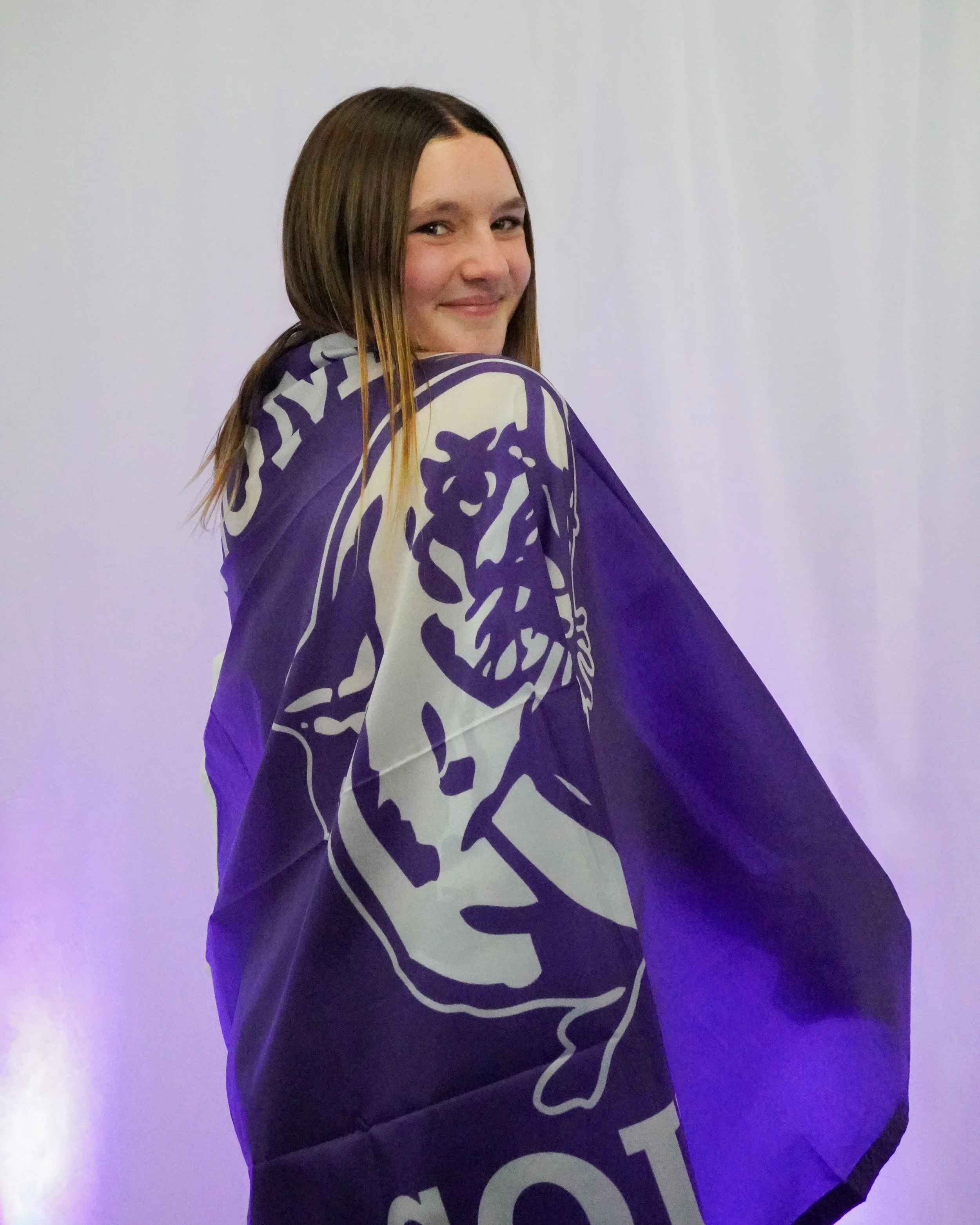 niaflag2.jpg