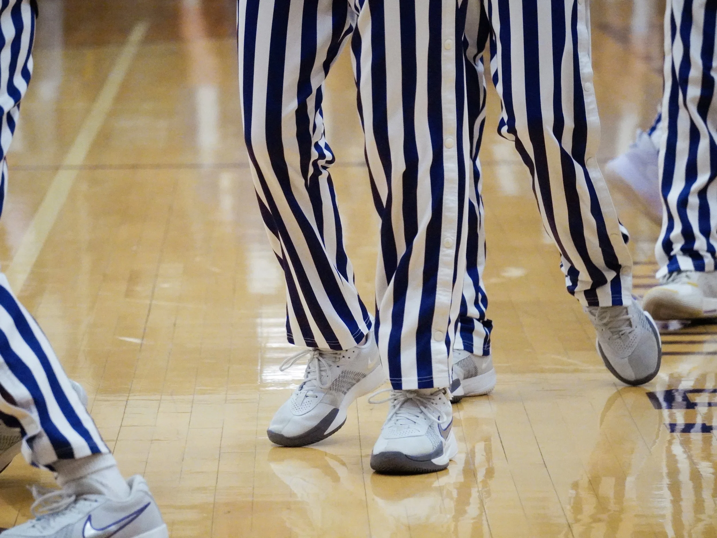 BASKETBALL