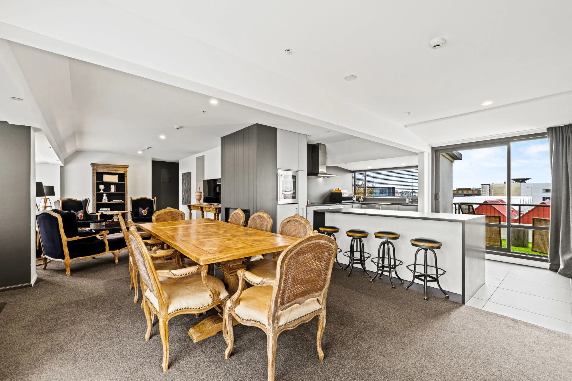 HotelMontrealPenthouse-24 - LR.jpg