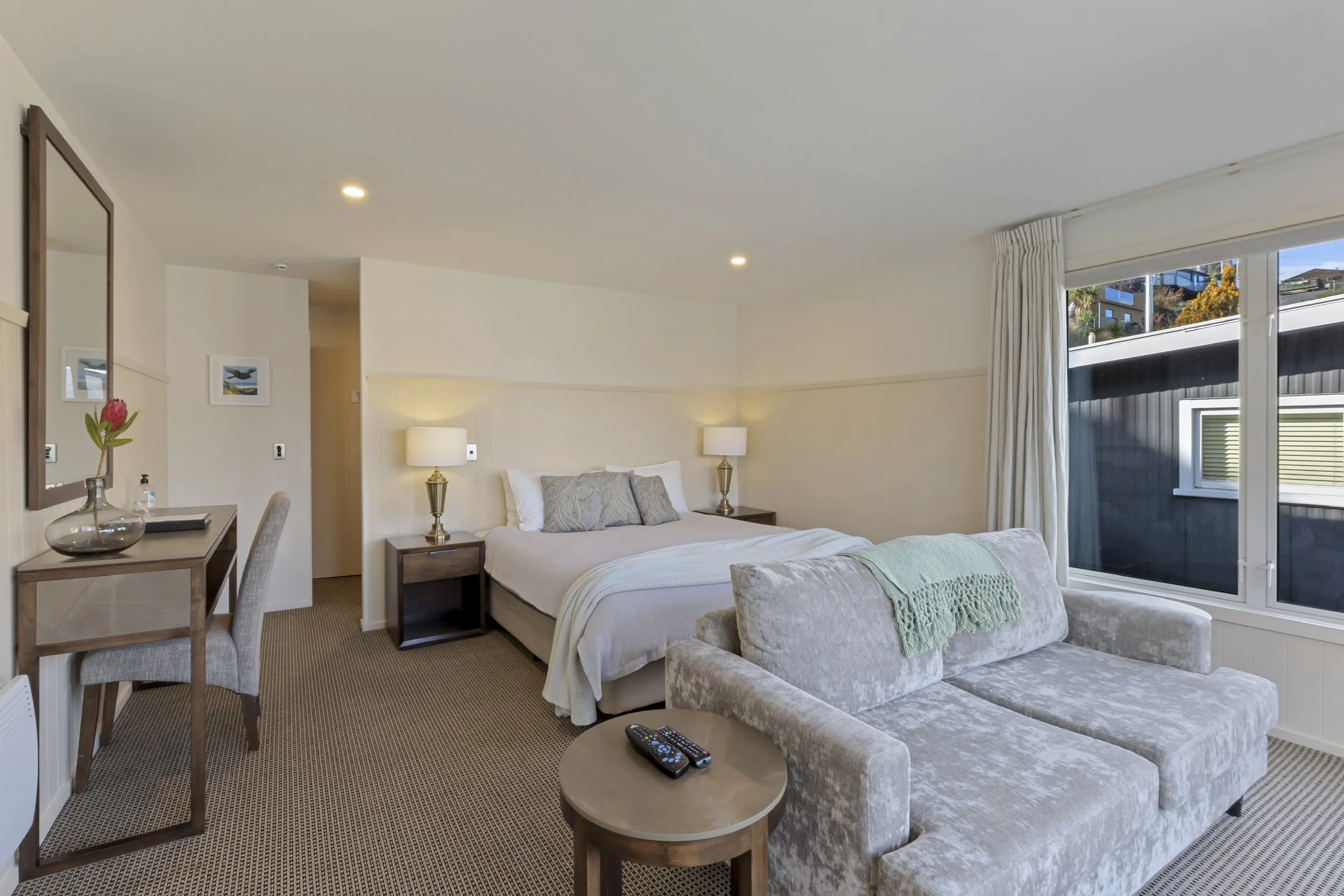 Lakeview Studio .jpg