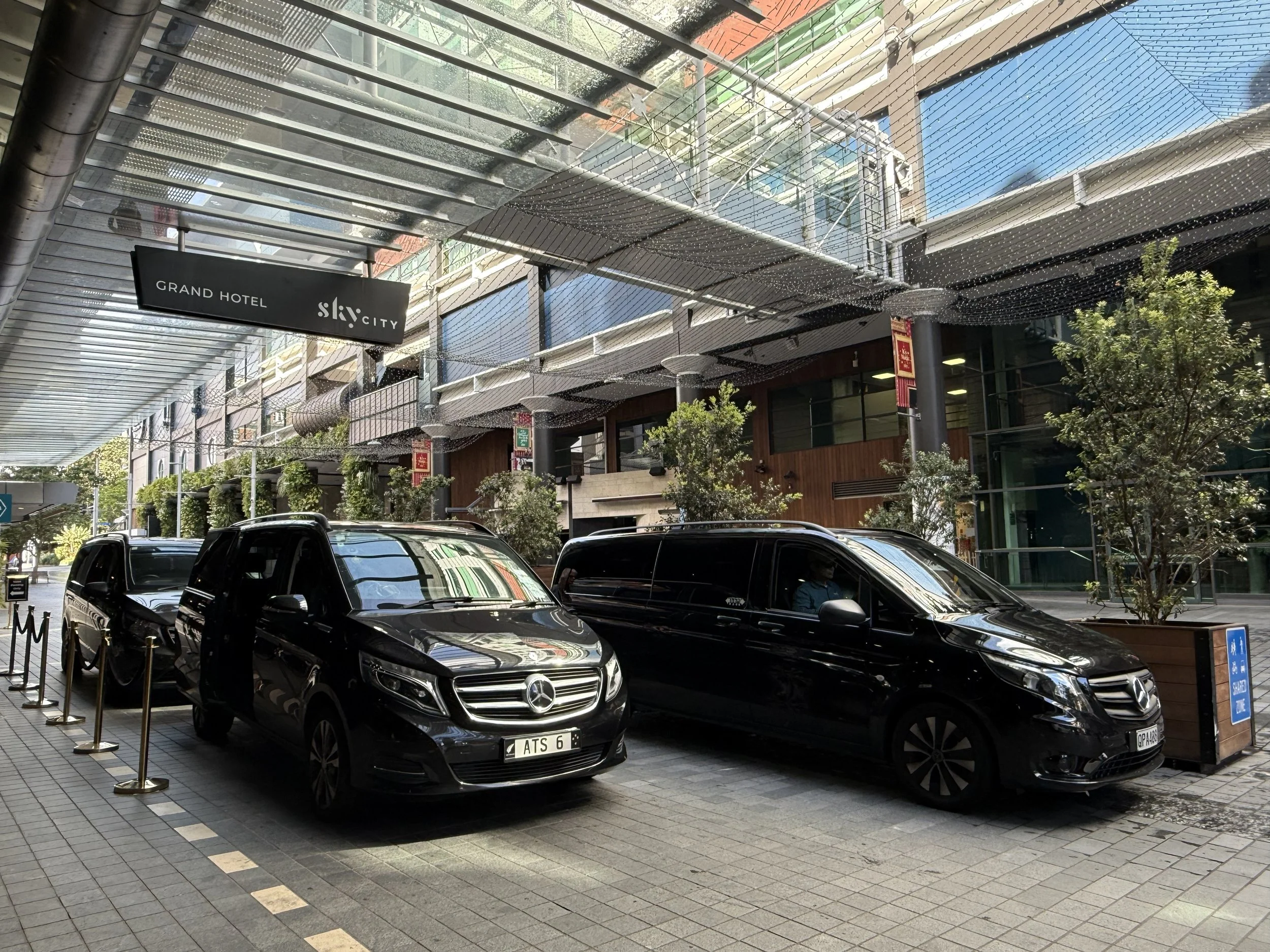 Queenstown & Auckland: Albatross Travel Service