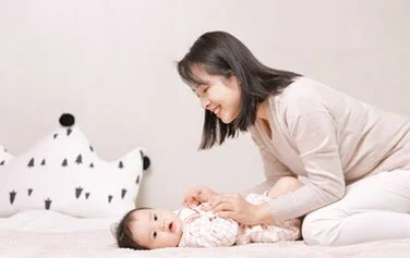 Professional newborn caregiver and baby support services for families