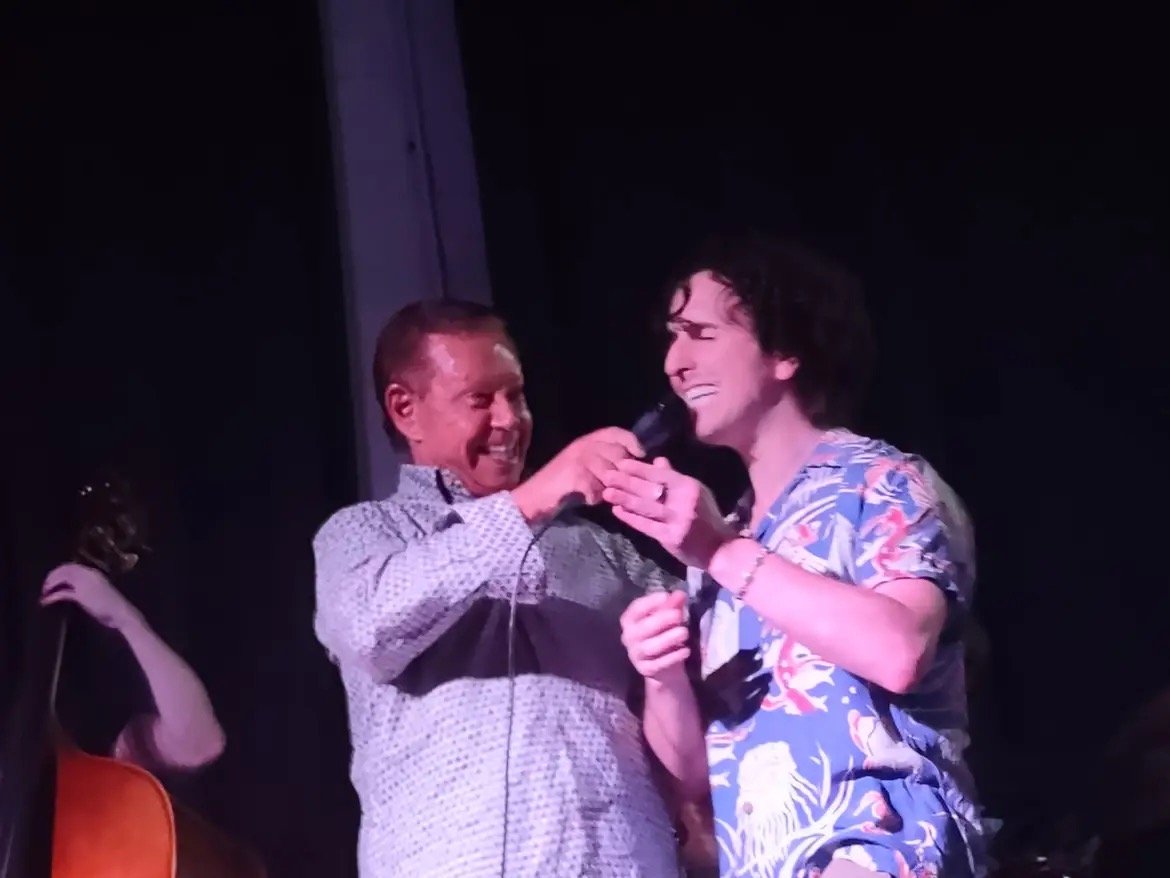 with Les DeMerle (2025)