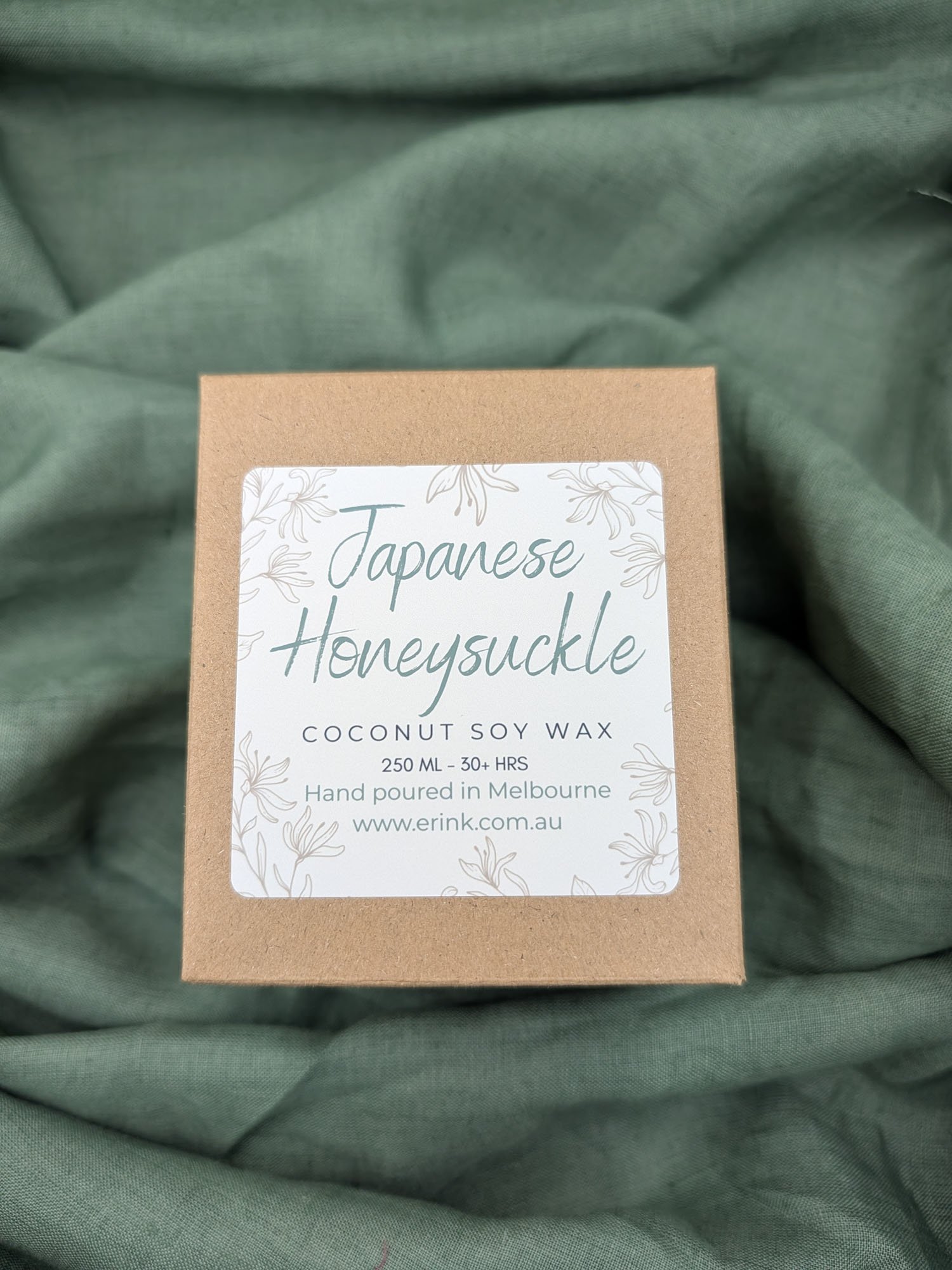 japanese-honeysuckle-candle (1).jpg