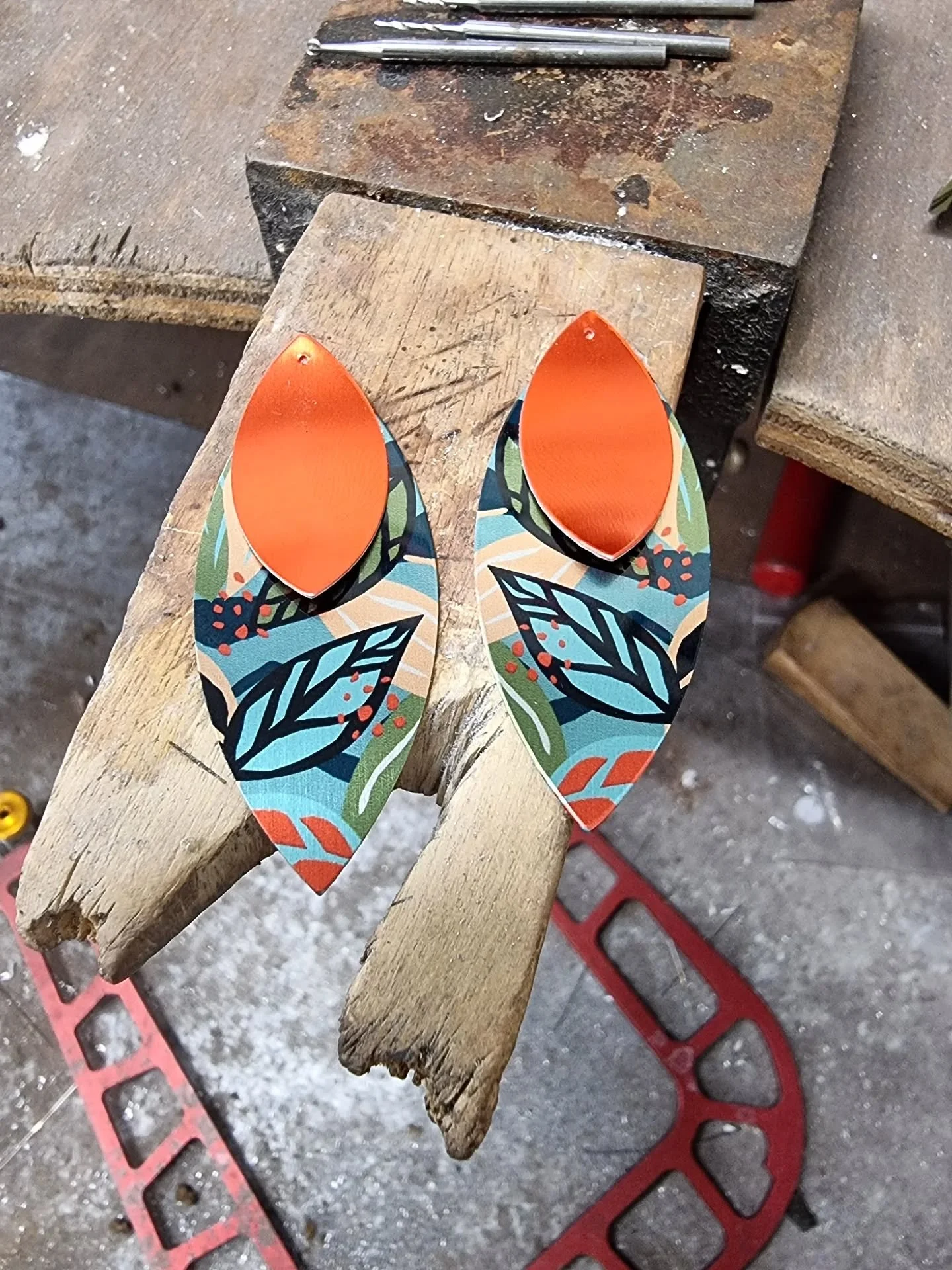 NEW ARTWORKS coming soon! We are heading intot he Tropics with our next collection.

Lots of bright, bold colour, and patterns!

Artwork designs from TiffTuff licenced via @creativemarket