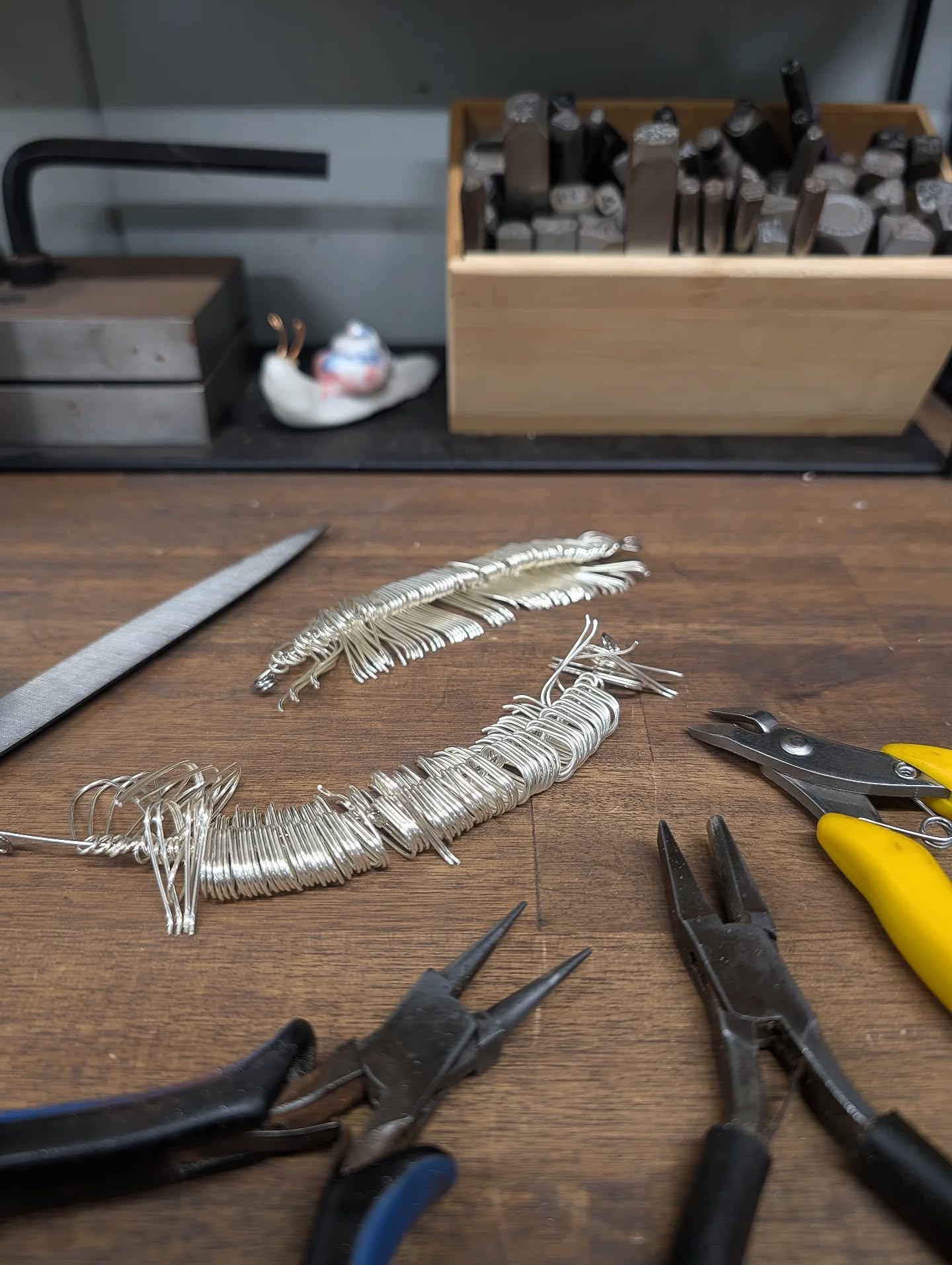 MY CAPACITY to work is very diminished in the school holidays. Whilst my studio is just in the backyard, I rarely see it when all my kids are home. I bring work inside and squeeze in what I can around their play dates, driving them to sports activiti