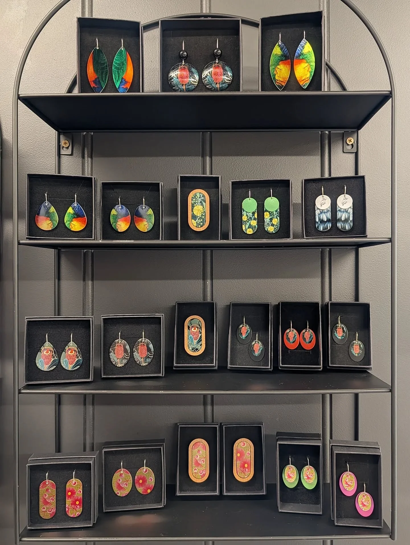 VISUAL MERCHANDISING - this week in the studio is all about getting it ready to welcome you at my Open Studio day this Sunday 26th April.

It's a real treat for me to display my designs and turn my studio space into a showroom rather than a workroom.