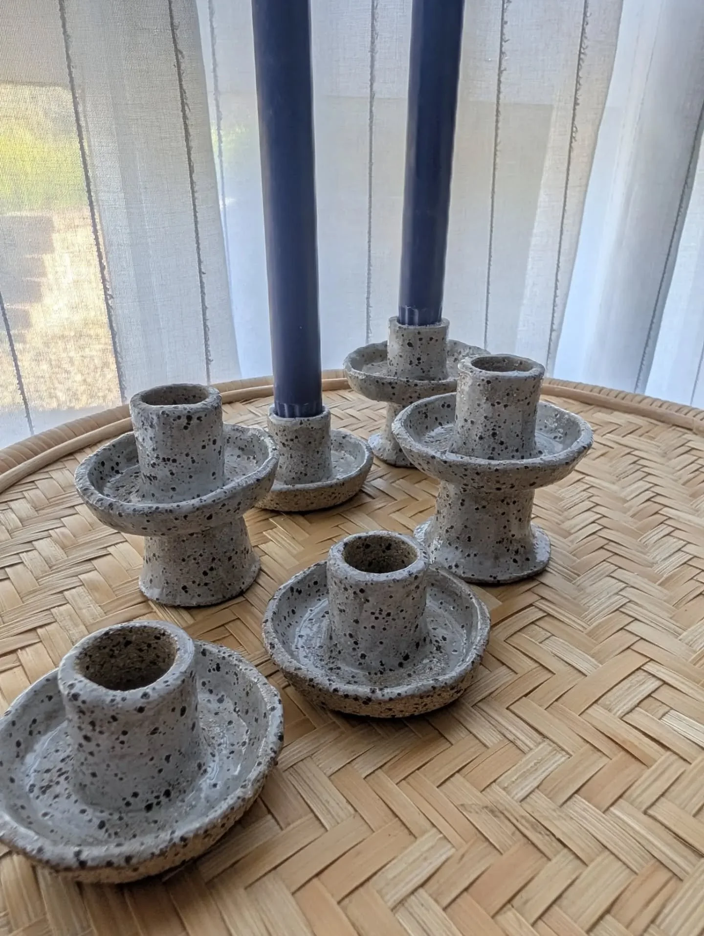 CANDLE HOLDERS - some of the new ceramic pieces I have been working on.....

to hold these beautiful @hueseeka dinner candles, available in 4 gorgeous colours

Plus textured candle plates with pillar candles. Plates can also be used as trinket dishes