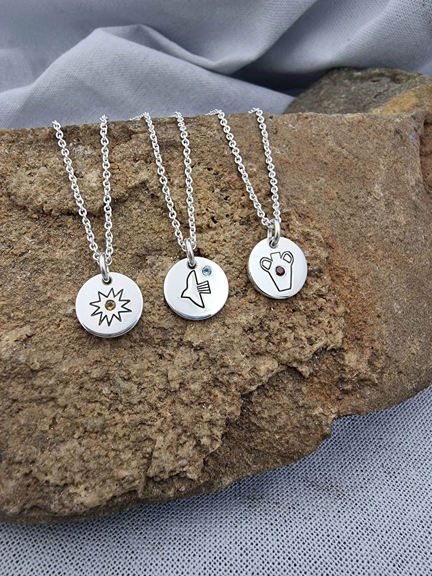 RADIANCE – Gem set pendants
