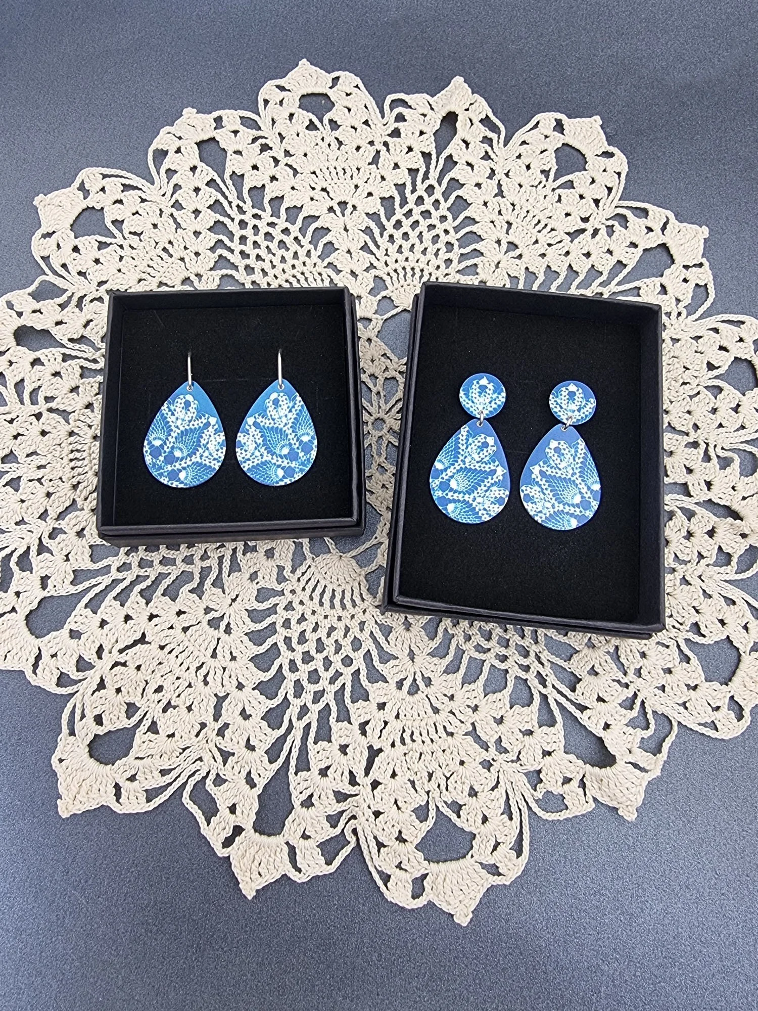 LACEY - Teardrop printed earrings