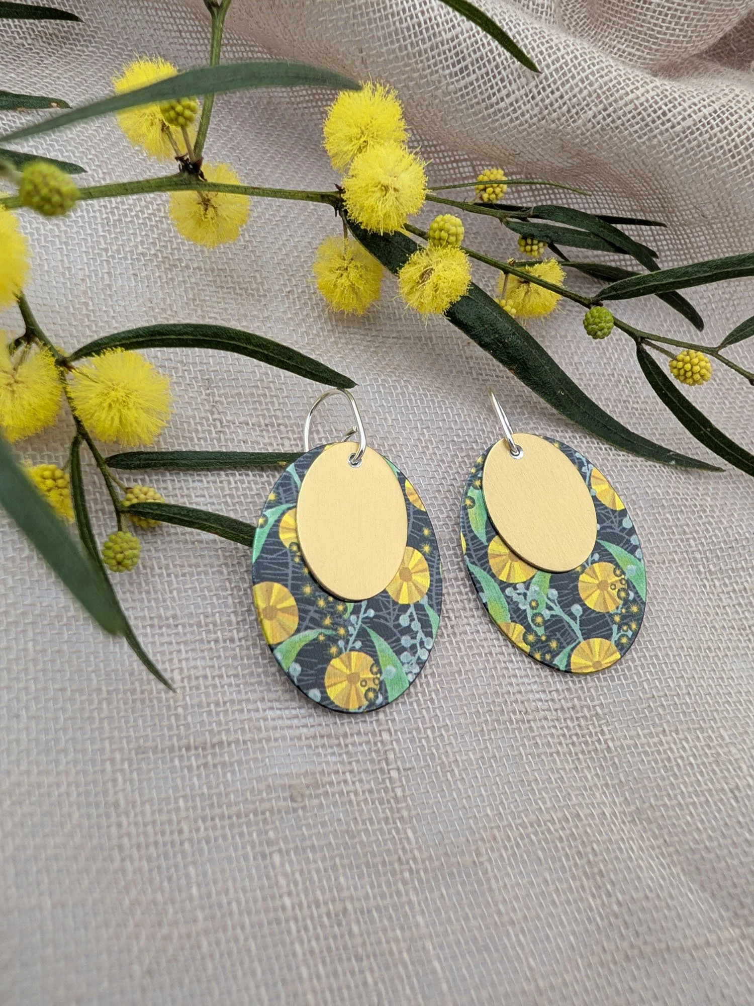 BUSH WALK – Wattle double oval earrings
