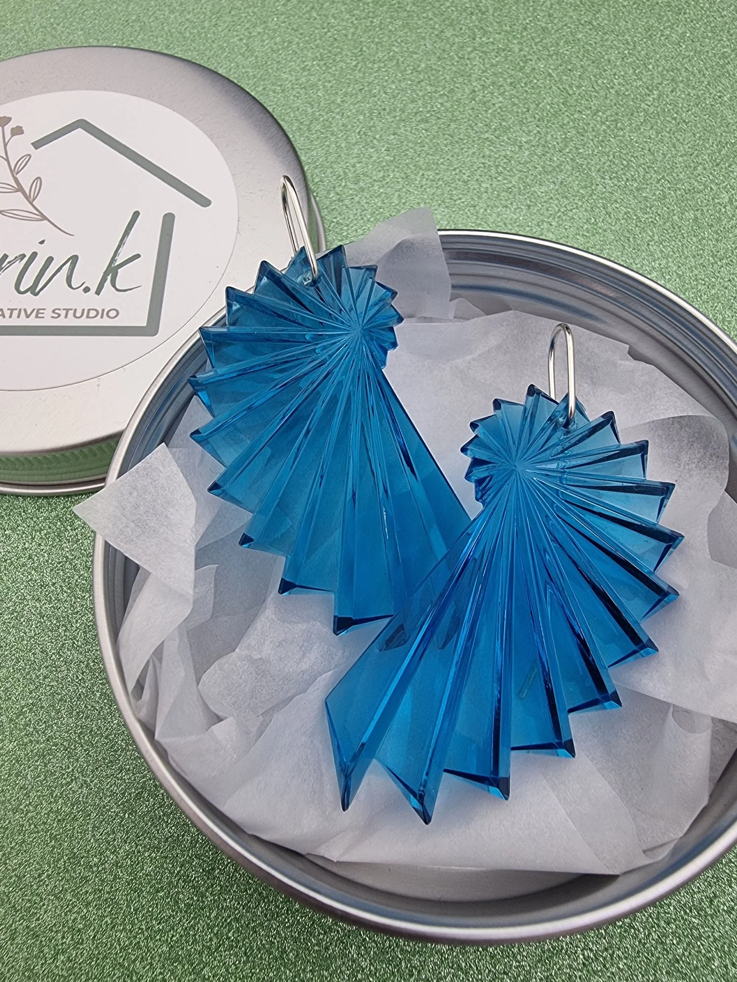 acrylic-earrings (18).jpg