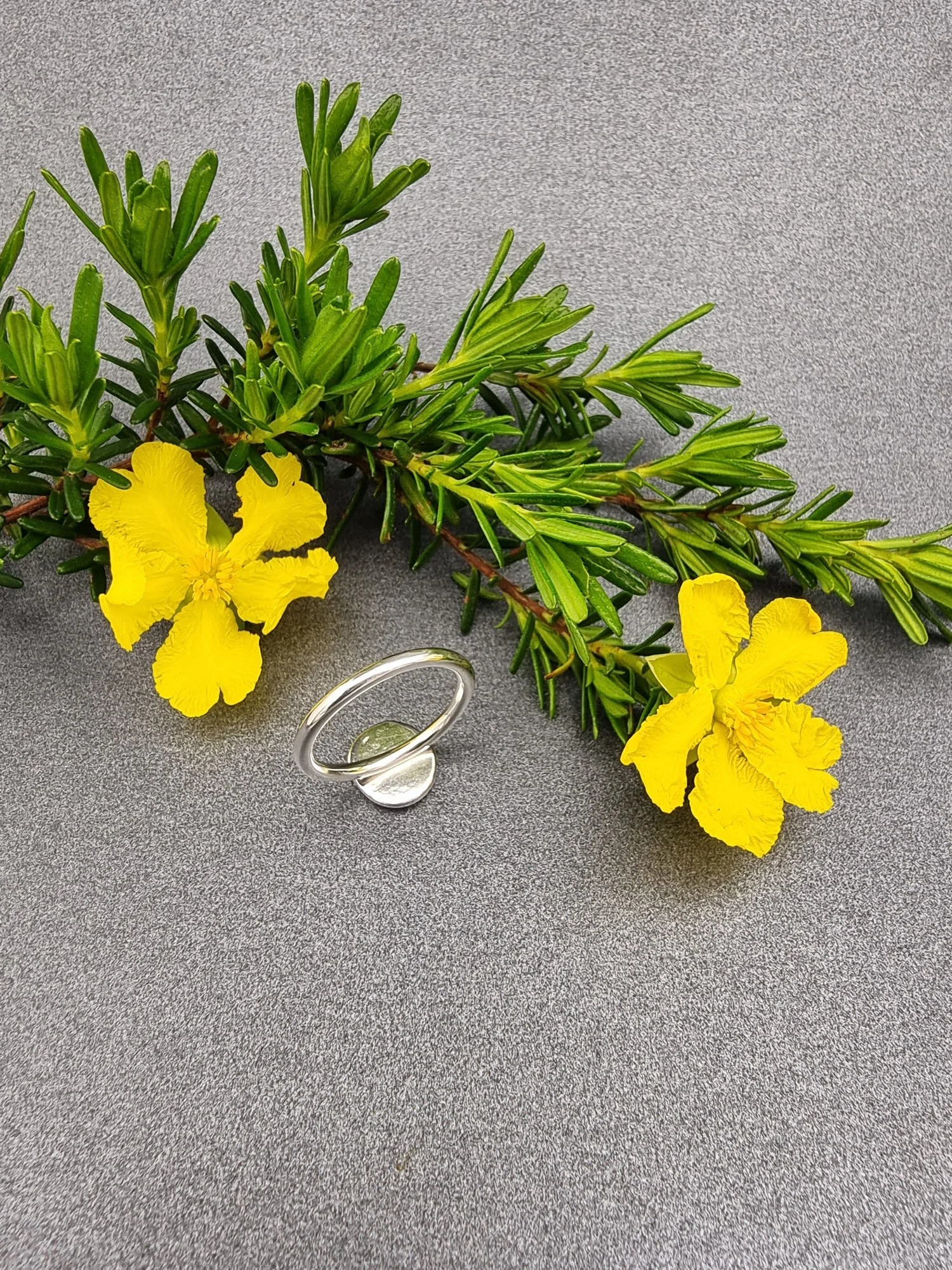 flower-yellow-sapphire-ring (11).jpg