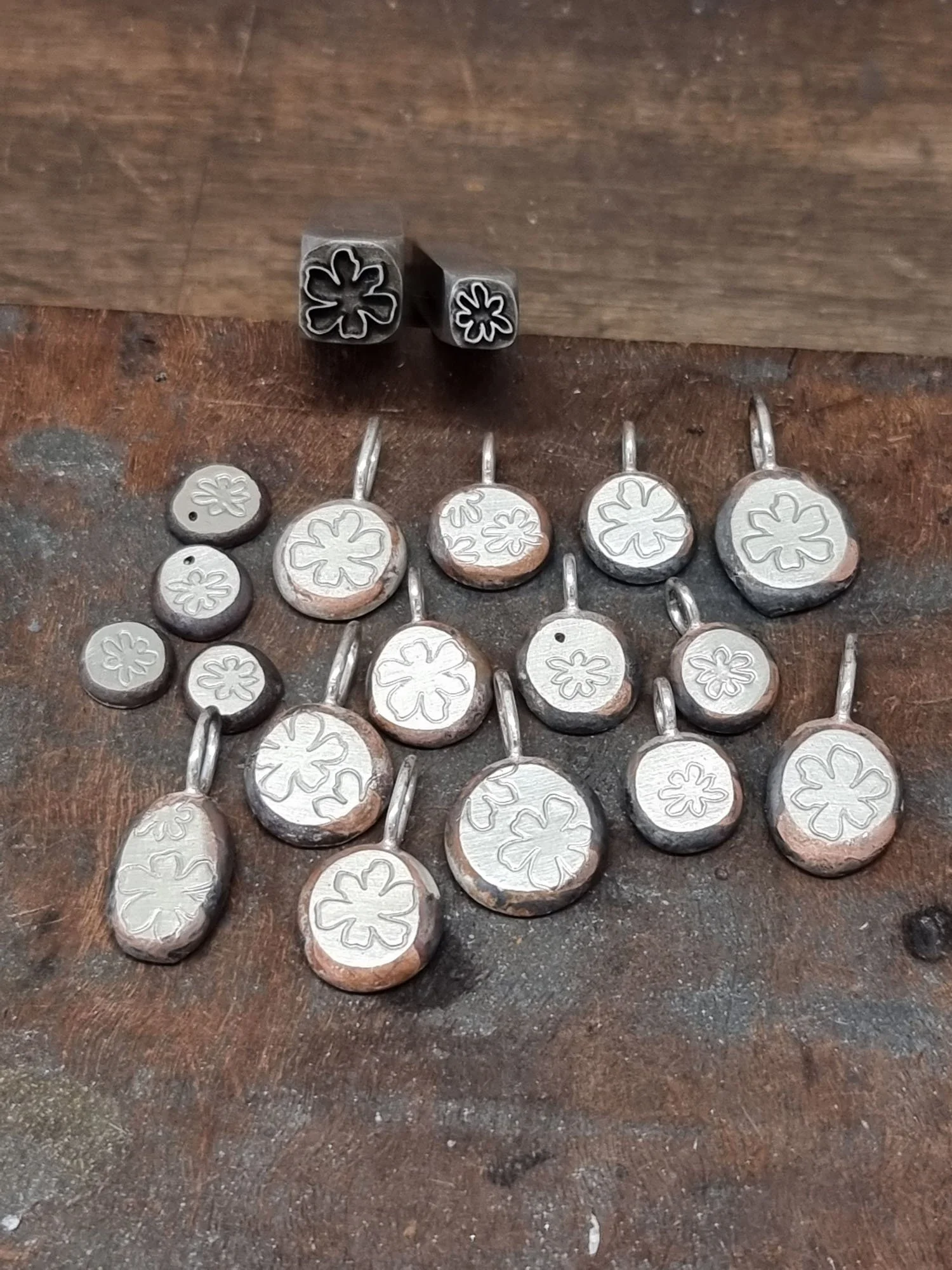 jewellery-making-process (5).jpg (Copy) (Copy) (Copy)