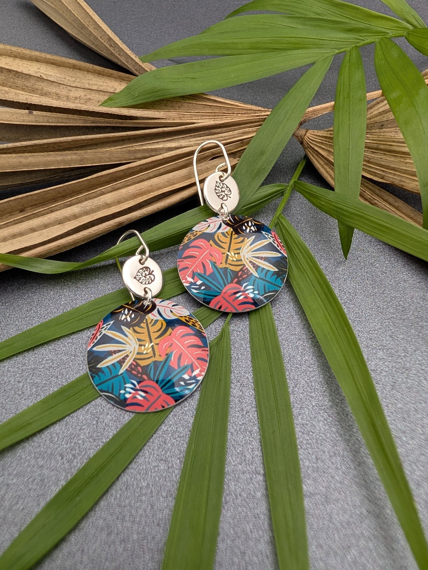 monstera-earrings (10).jpg