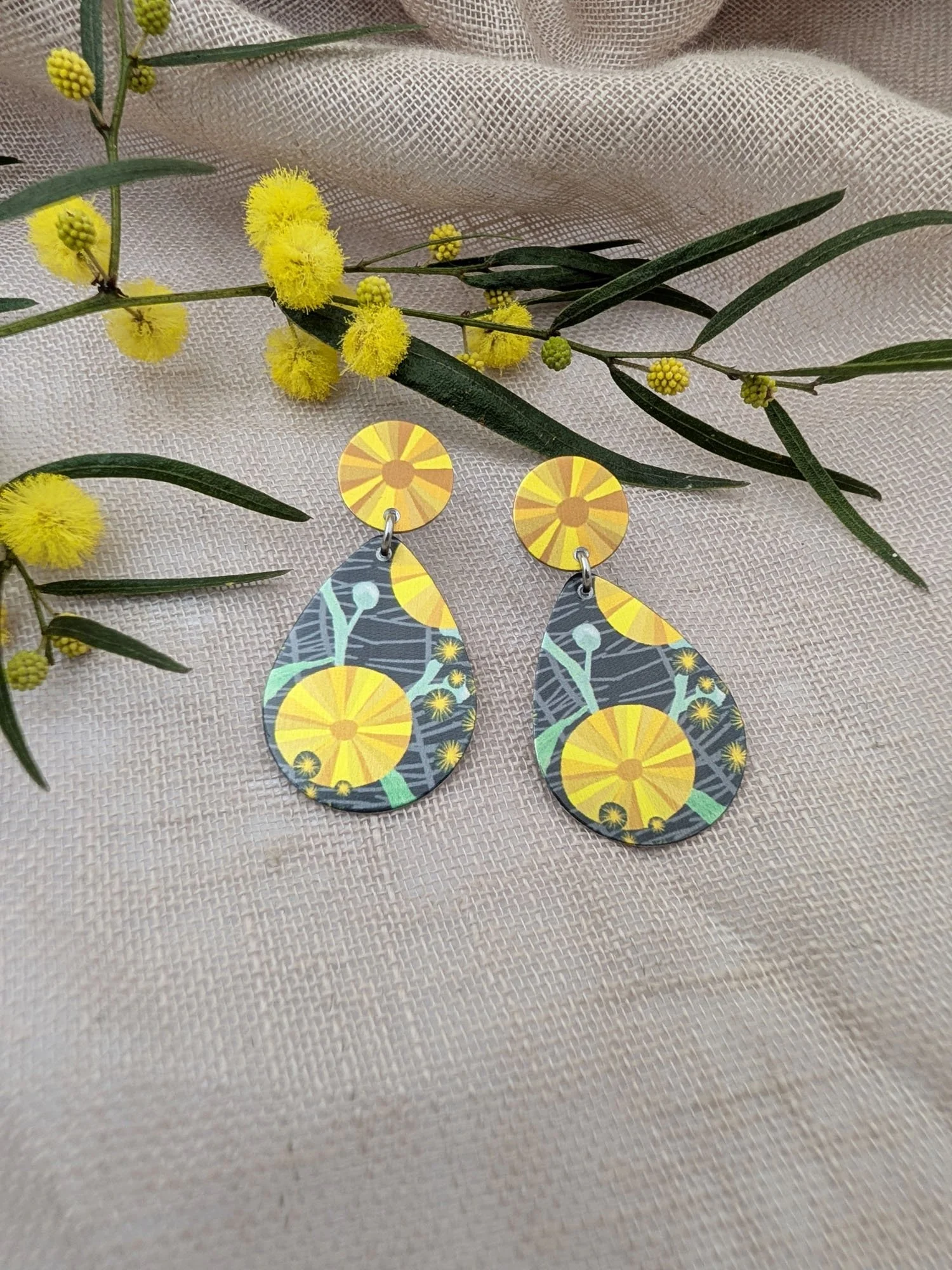 BUSH WALK – Wattle teardrop studs