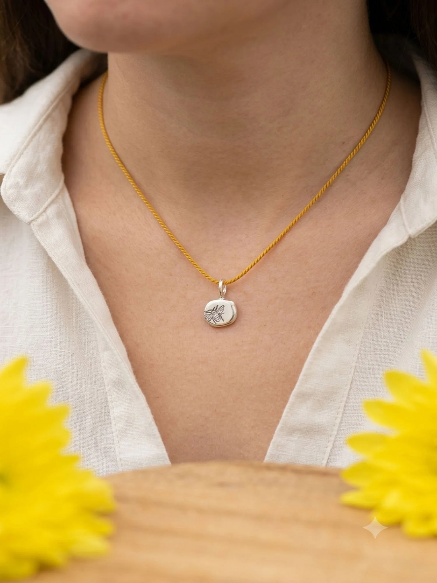 handmade-jewellery-being-worn (40).jpg