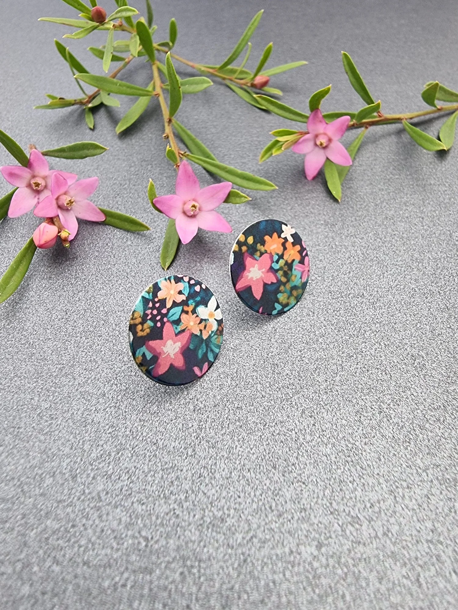 FLORETTE – Teal 16mm disc stud earrings
