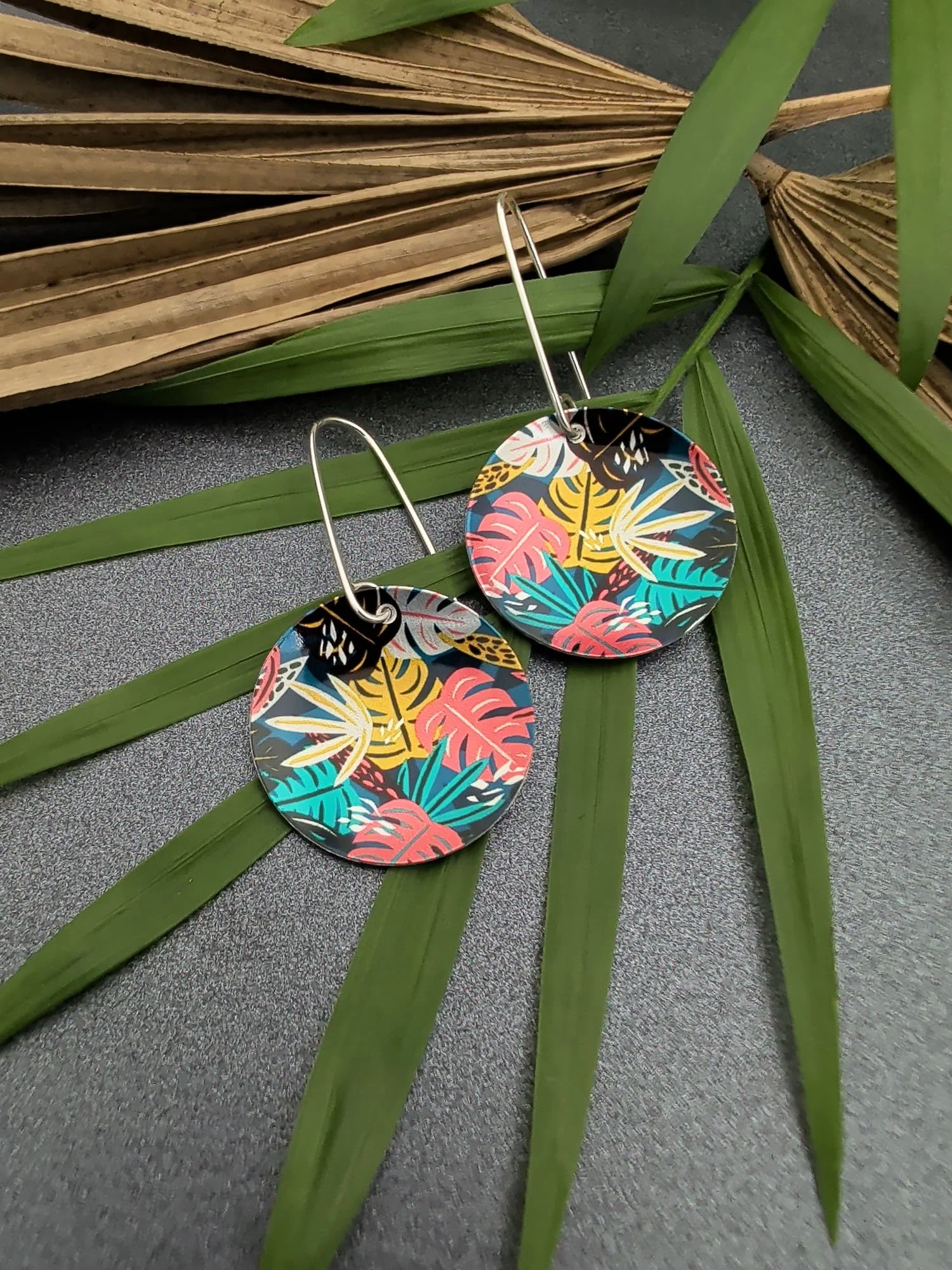 monstera-earrings (3).jpg