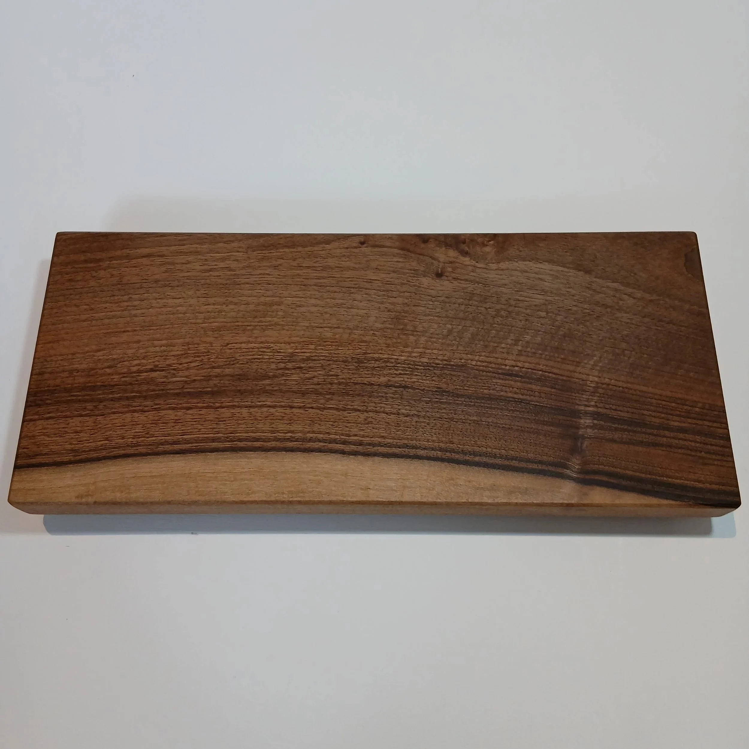 Solid Walnut Straight Edge Chopping Board