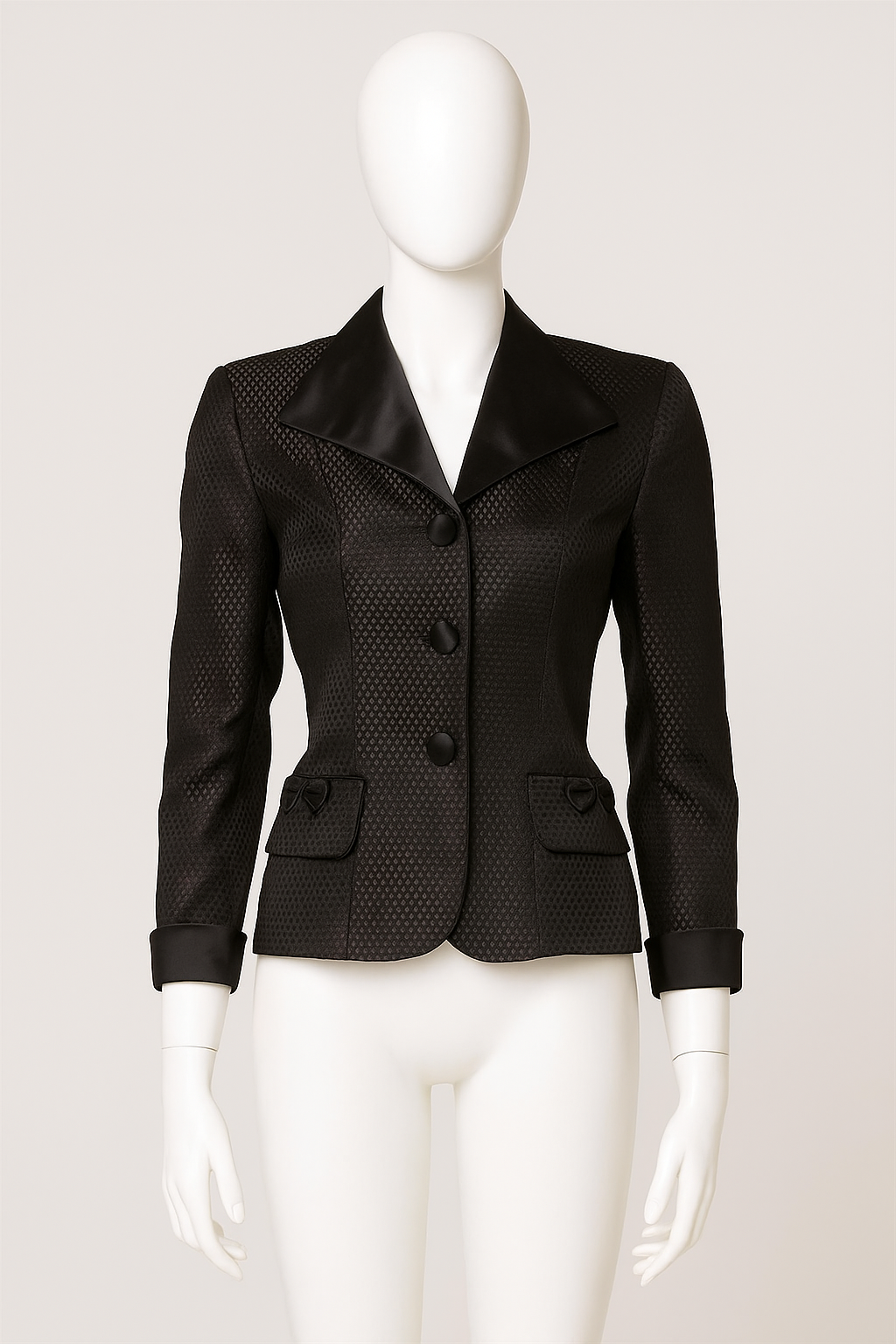 20250723_2330_Stylish Blazer Display_remix_01k0x7jk93f1k8gz4193b4h1y1.png