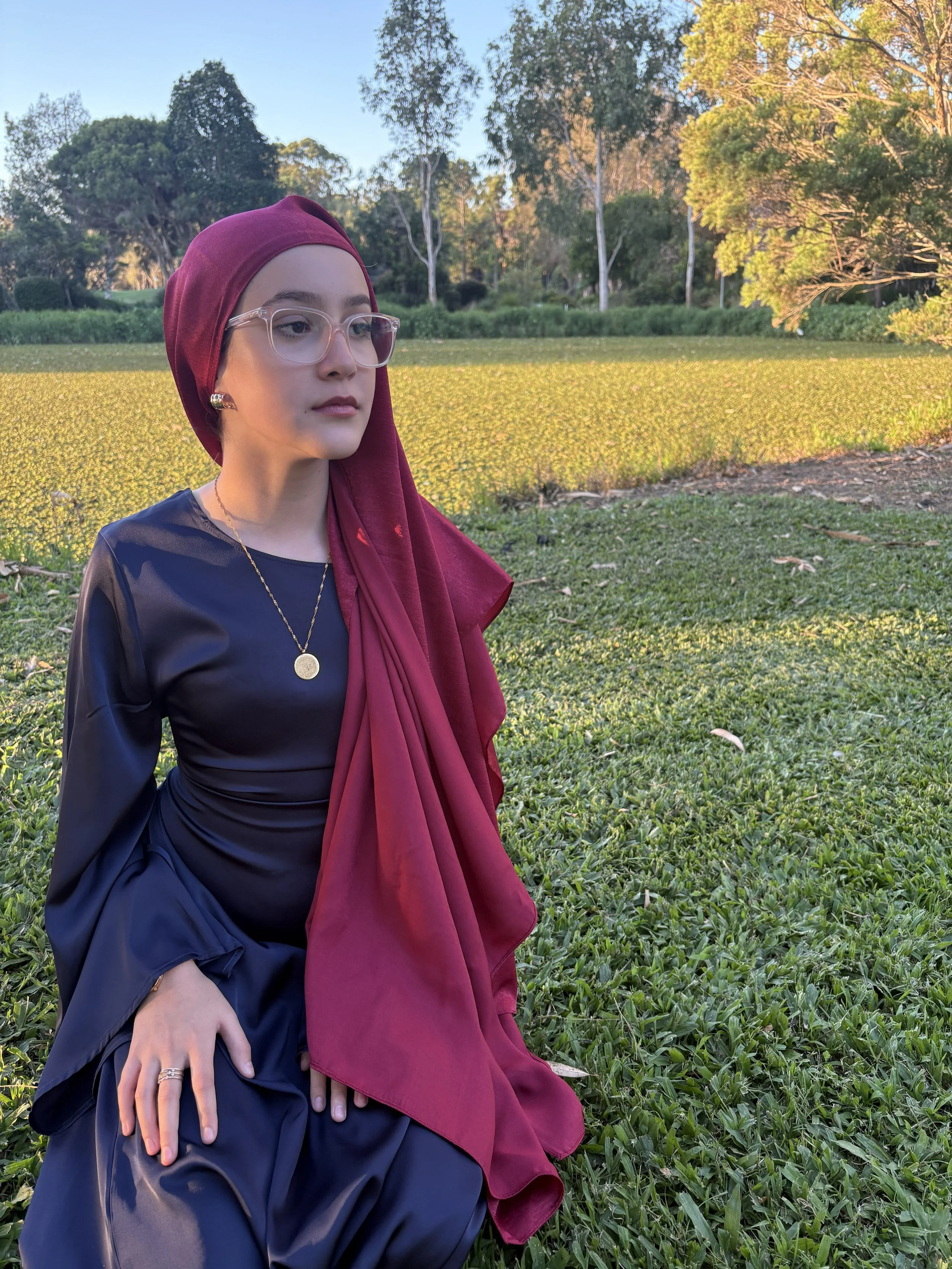 Velvet Hijab – Burgundy