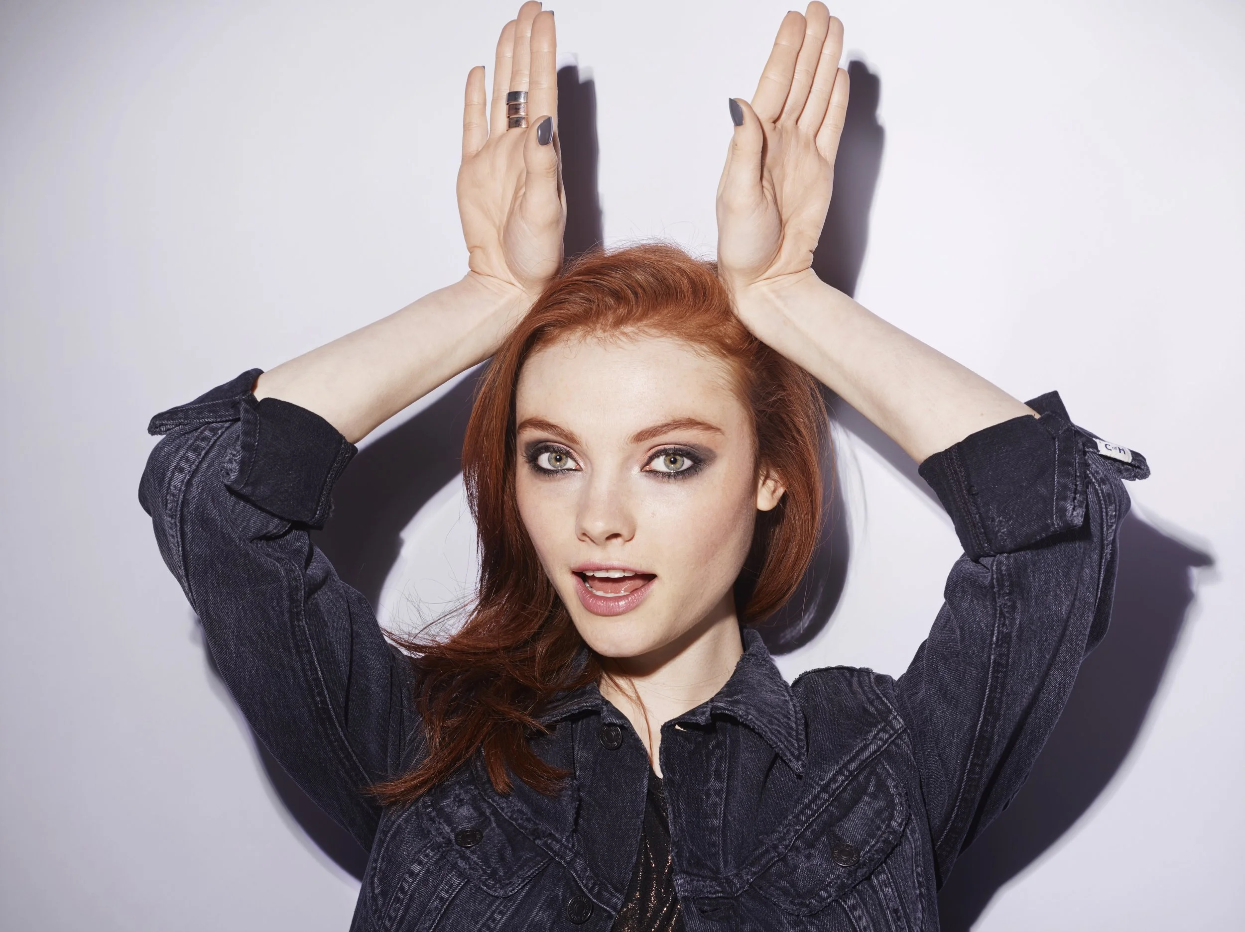 6128 6 114_F2_RGB.jpg