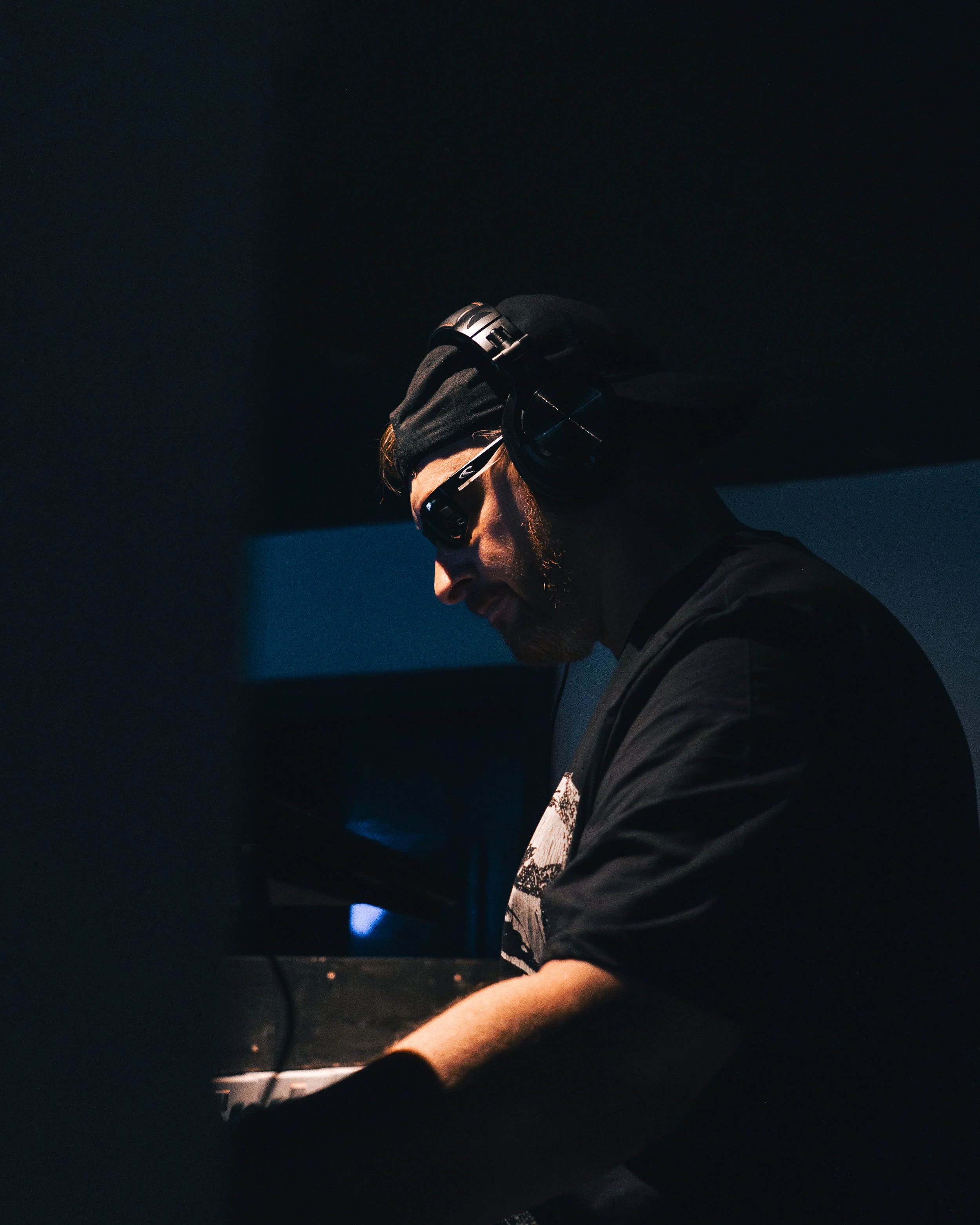 DJ-02.jpg