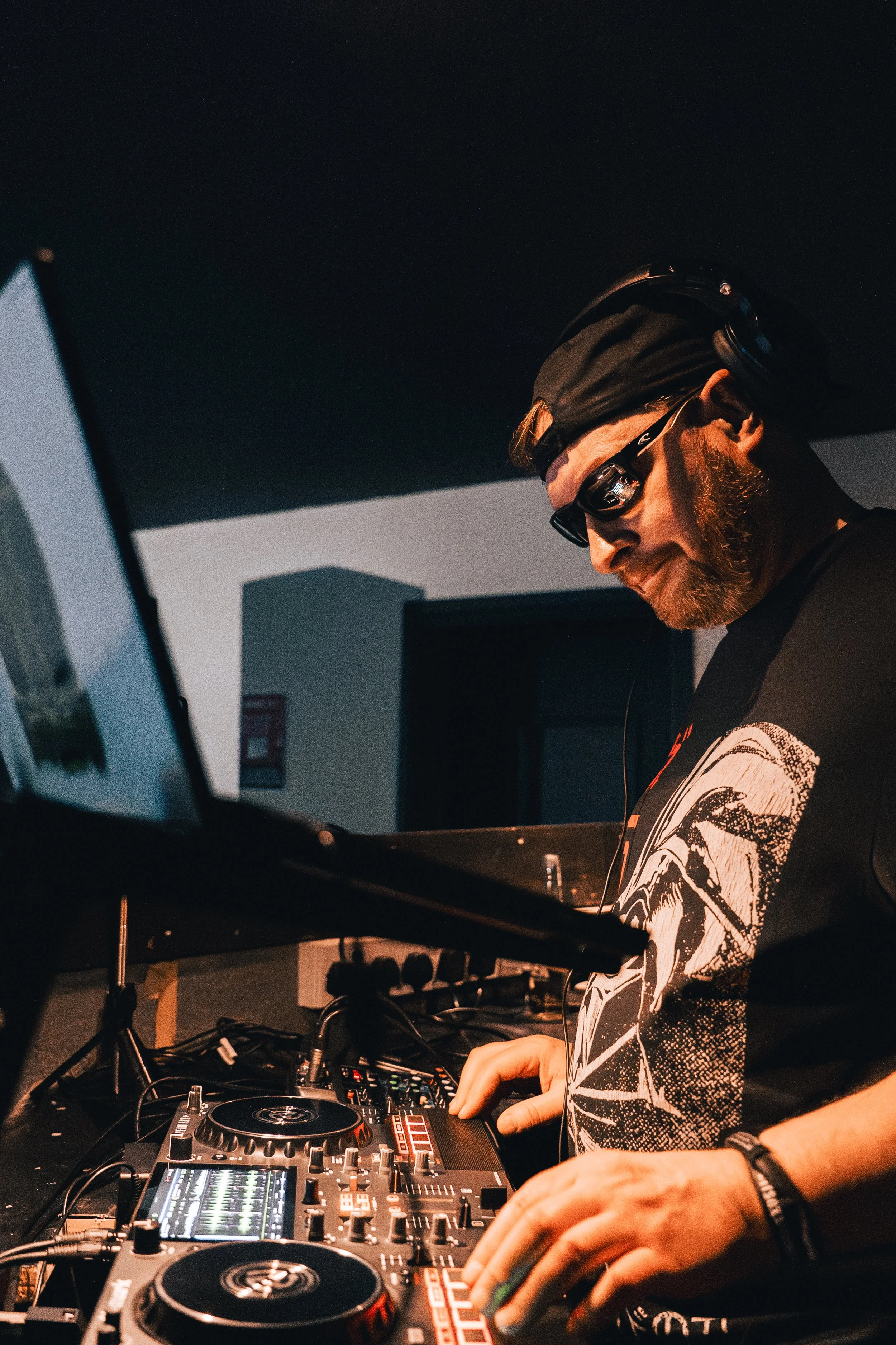 DJ-23.jpg