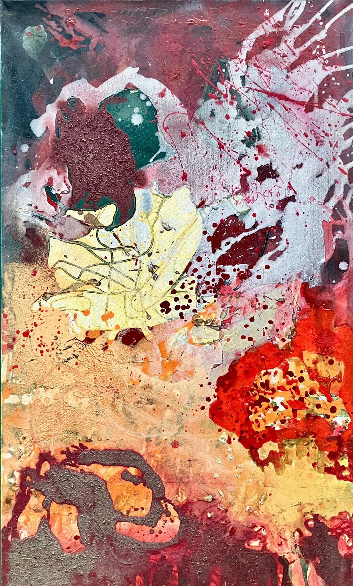 Lange Nudeln mit Soße