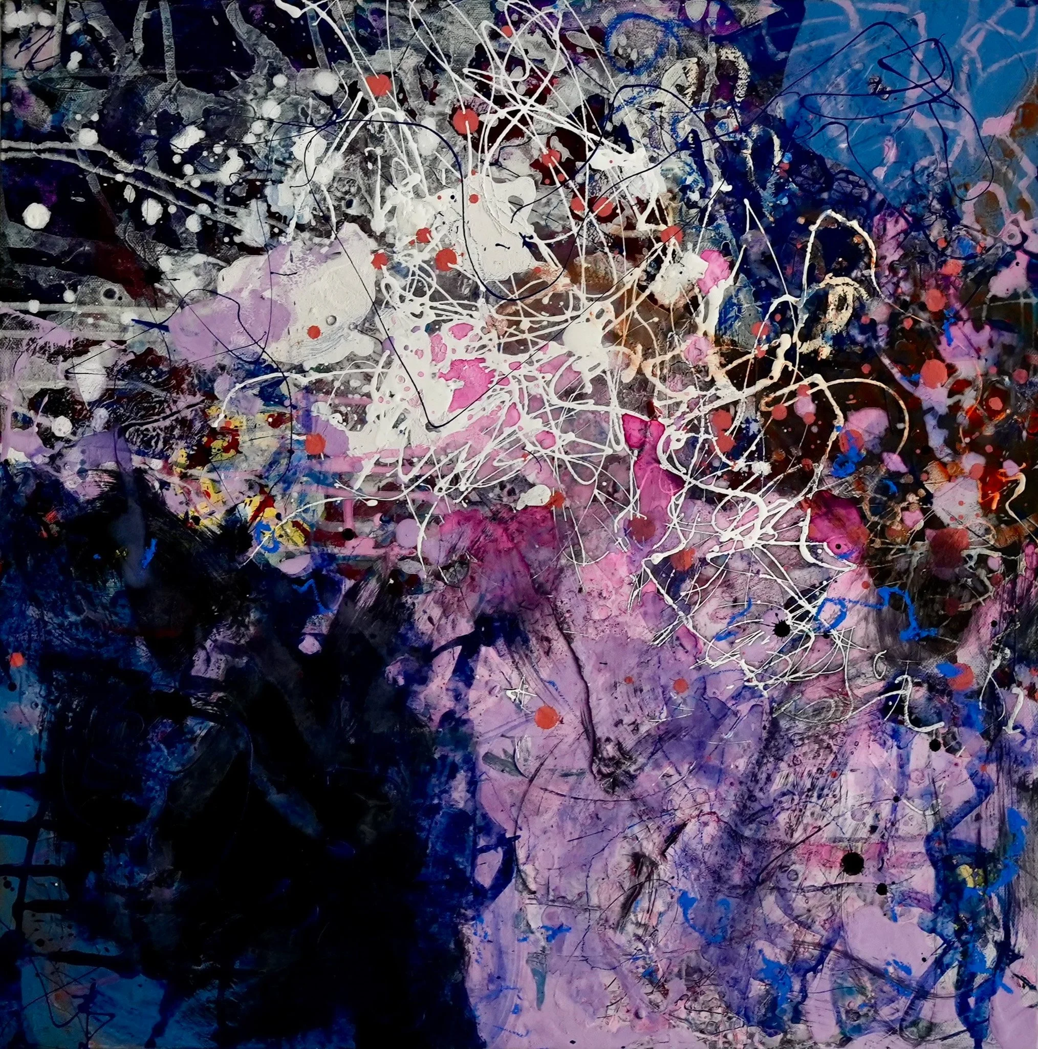 Abstraktes Gemälde mit bunten Farbklecksen und Linie, hauptsächlich in Blau, Lila, Rosa, Schwarz, Weiß und Rot.