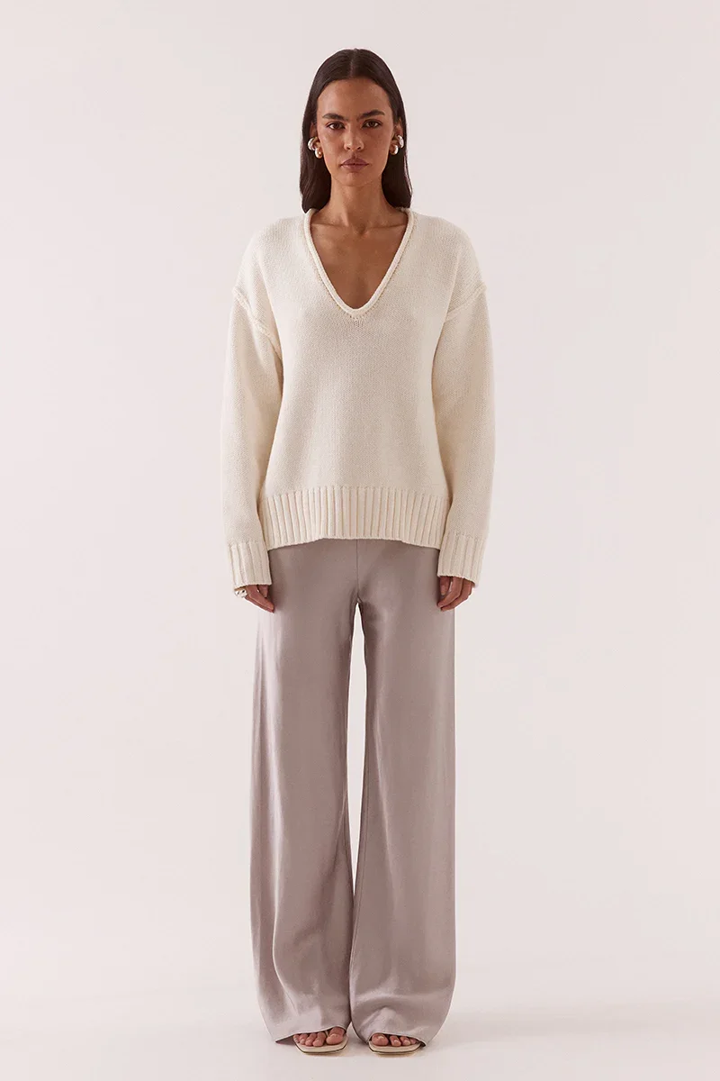 SOVERE STUDIO - LANE PLUNGE SWEATER - CREAM - ELISAB PERTH BOUTIQUE 1.webp