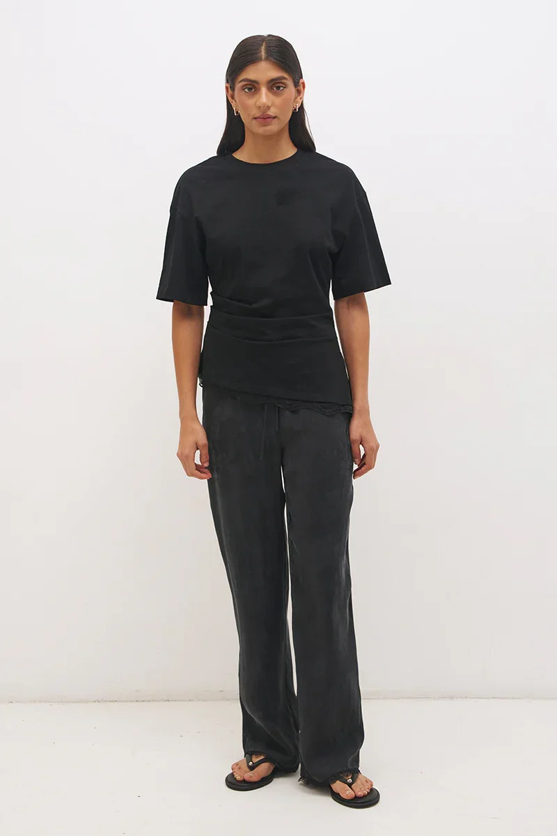 ELISAB PERTH BOUTIQUE - LIORA T SHIRT - BLACK.webp