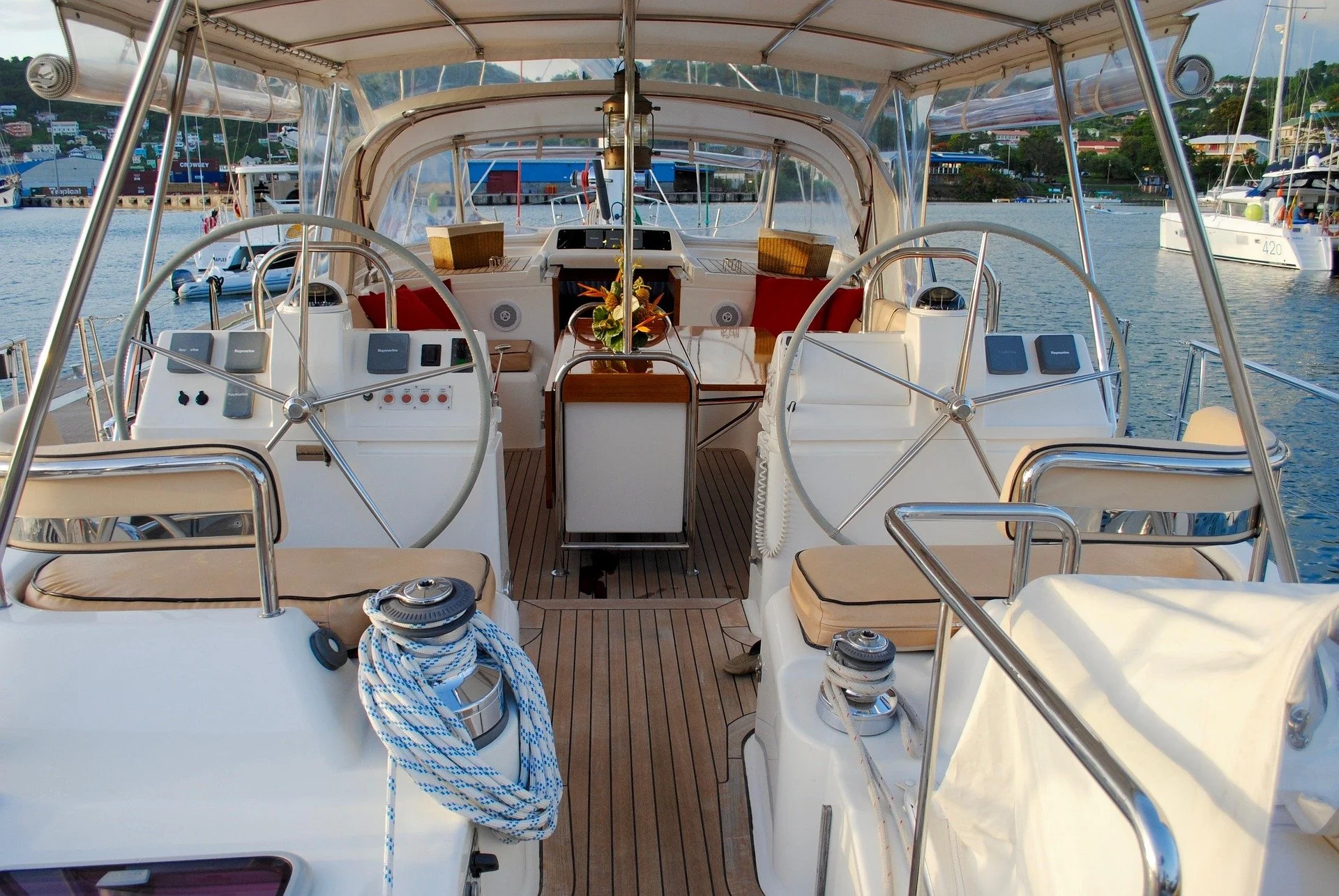 sailboat-1620315_1920.jpg