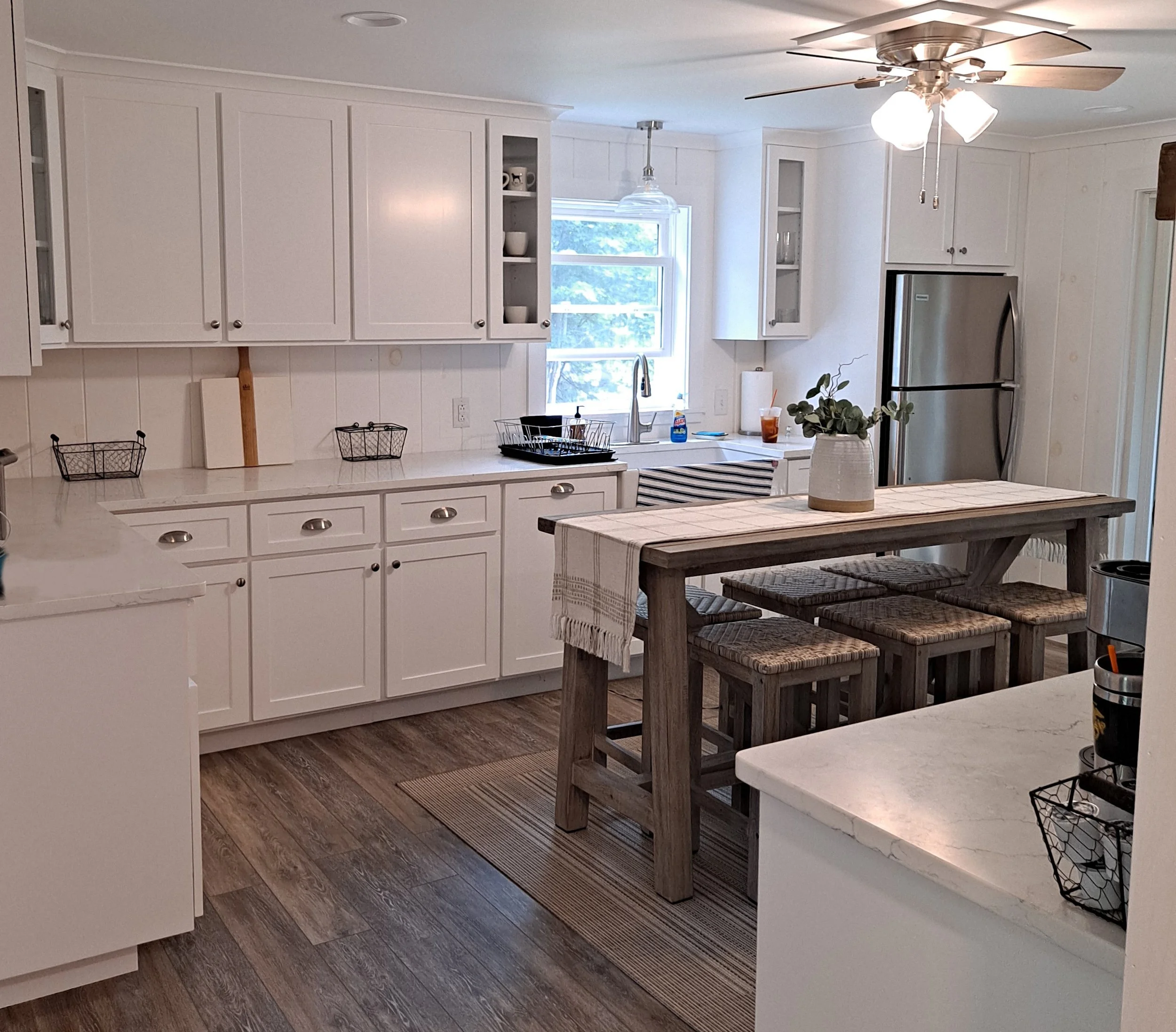 011 res kitchen 01.jpg