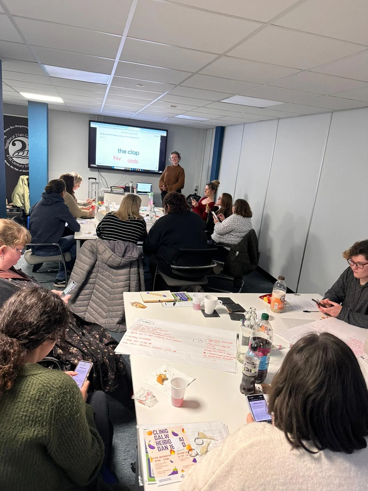 Sarah Peart leading a parent workshop on sex education and RSE to support families with talking to their children about sex