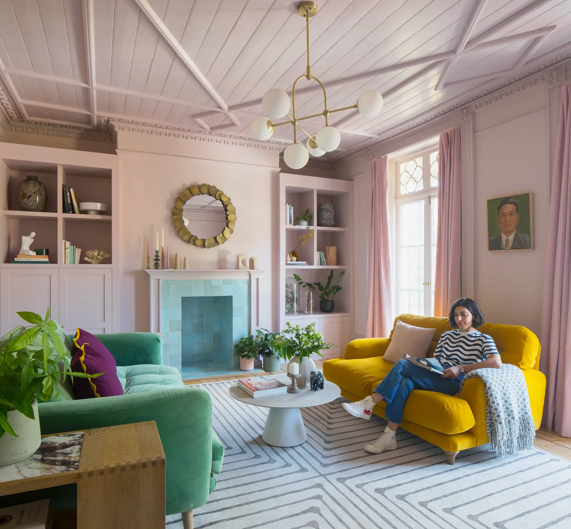 What to Expect When Working with an Interior Designer