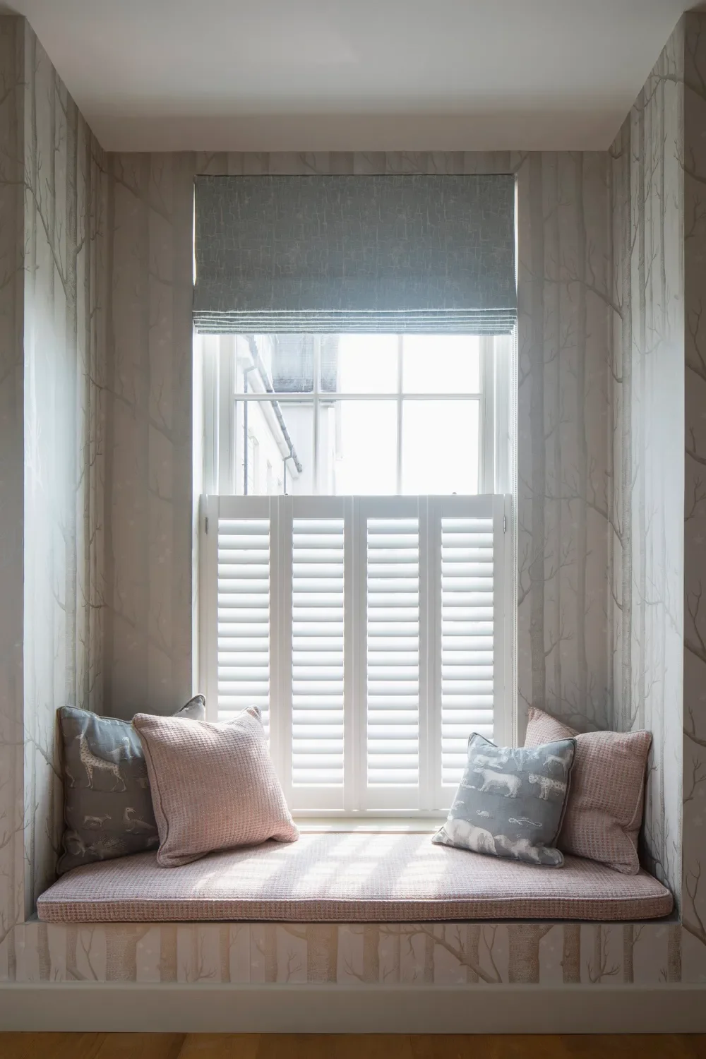 bay-window-seat Kent Michelle Shakallis Interiors.webp